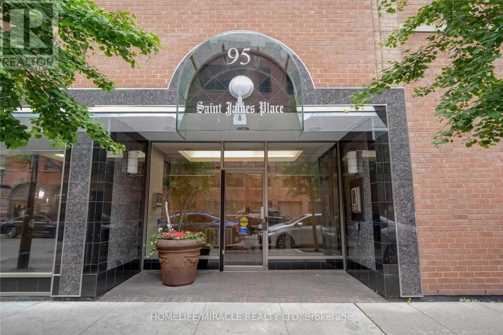 #605 95 LOMBARD STREET - Image 1