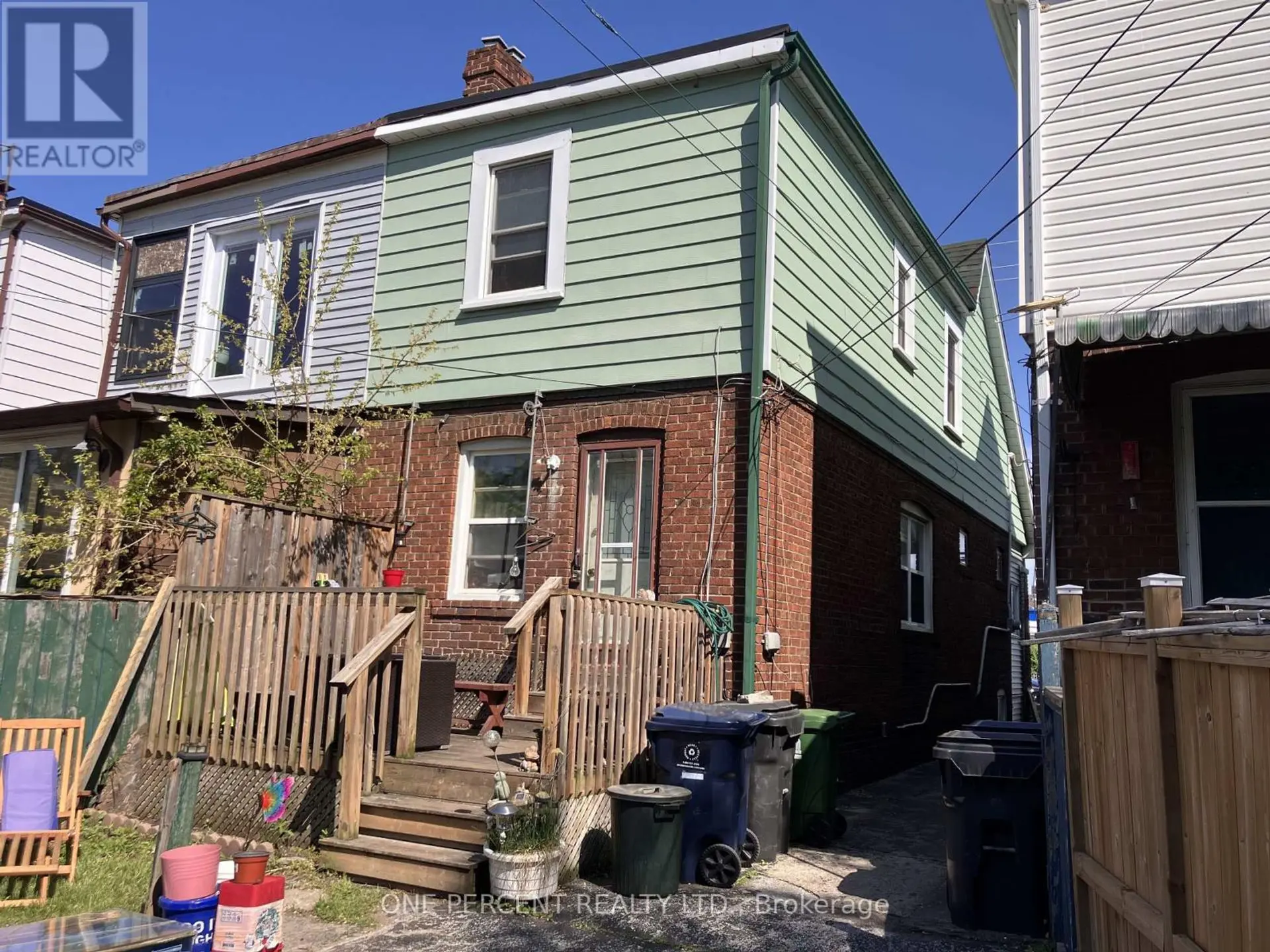 2461 GERRARD STREET E - Image 2