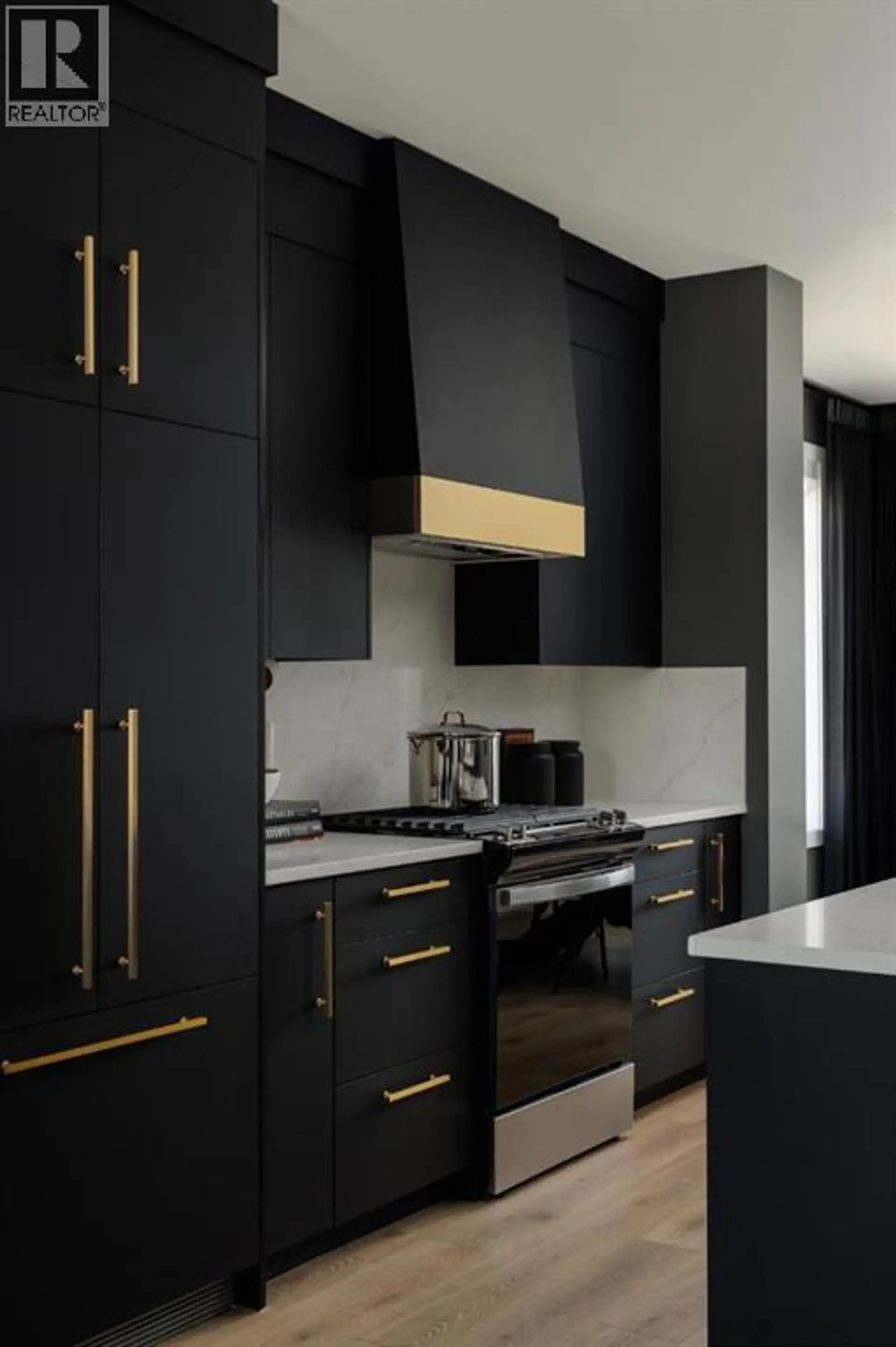 8163 8 Avenue SW - Image 3