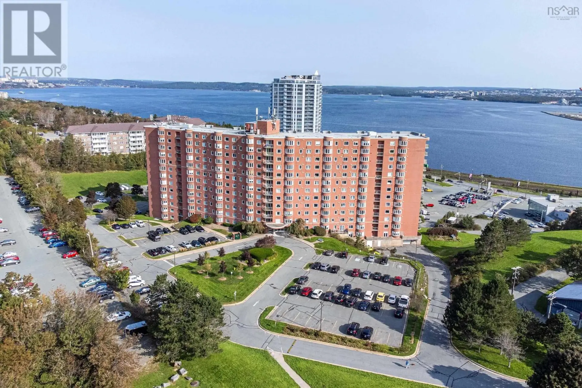 #1118 45 Vimy Avenue - Image 3