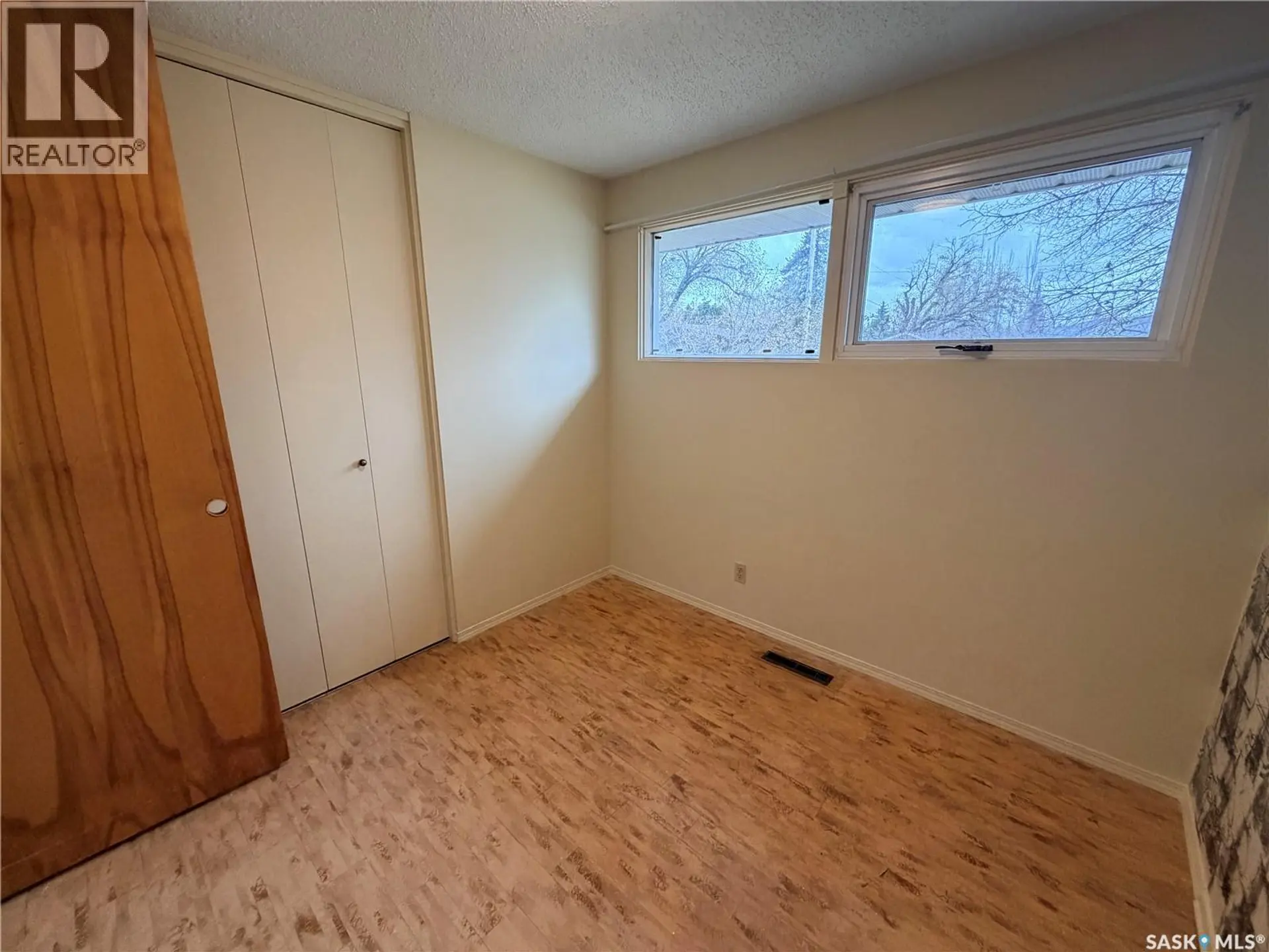 70 Lindsay DRIVE - Image 12