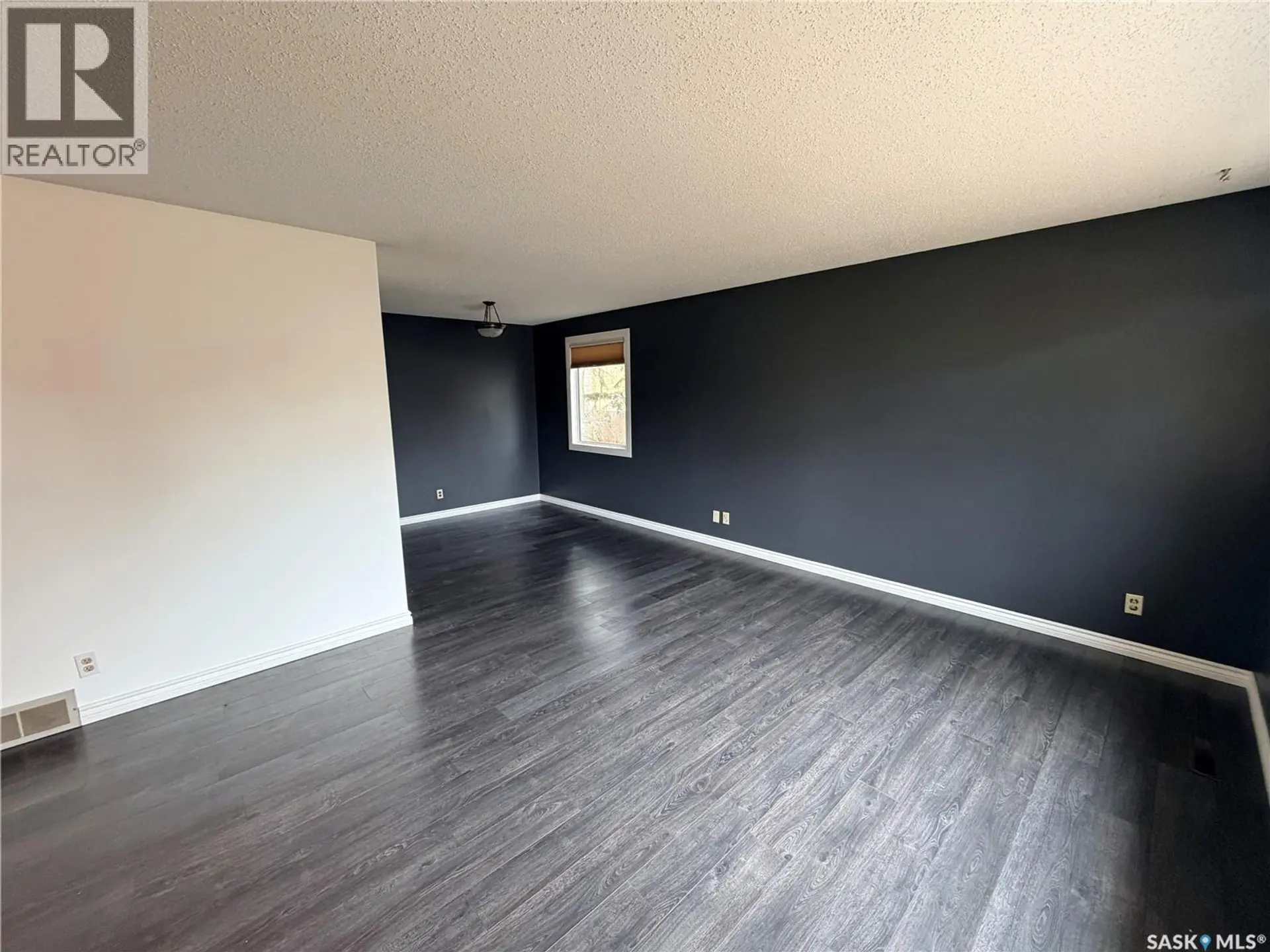 70 Lindsay DRIVE - Image 4