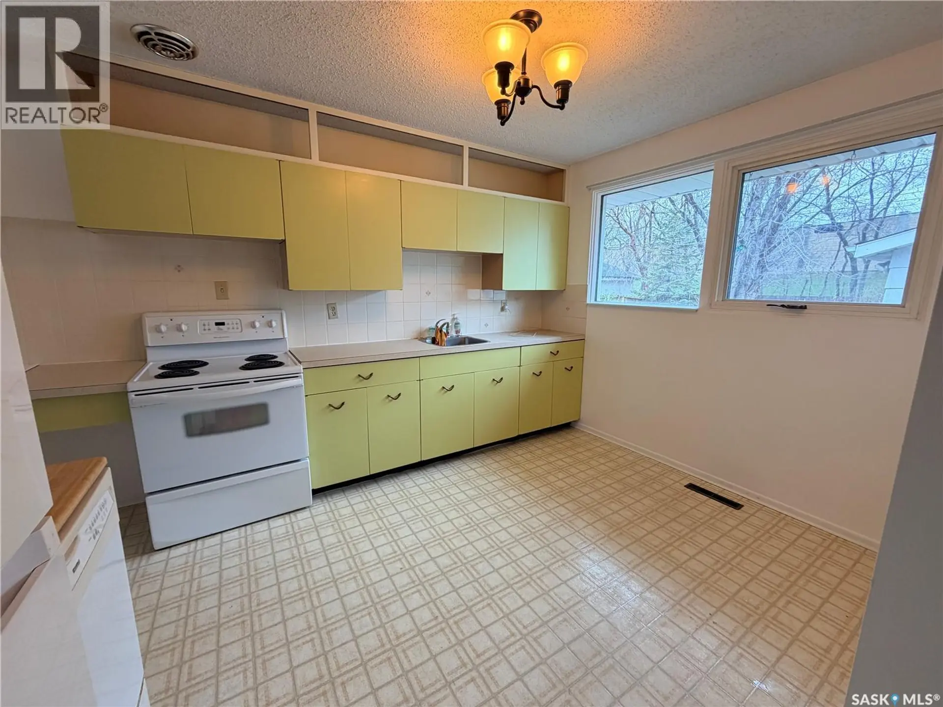 70 Lindsay DRIVE - Image 5