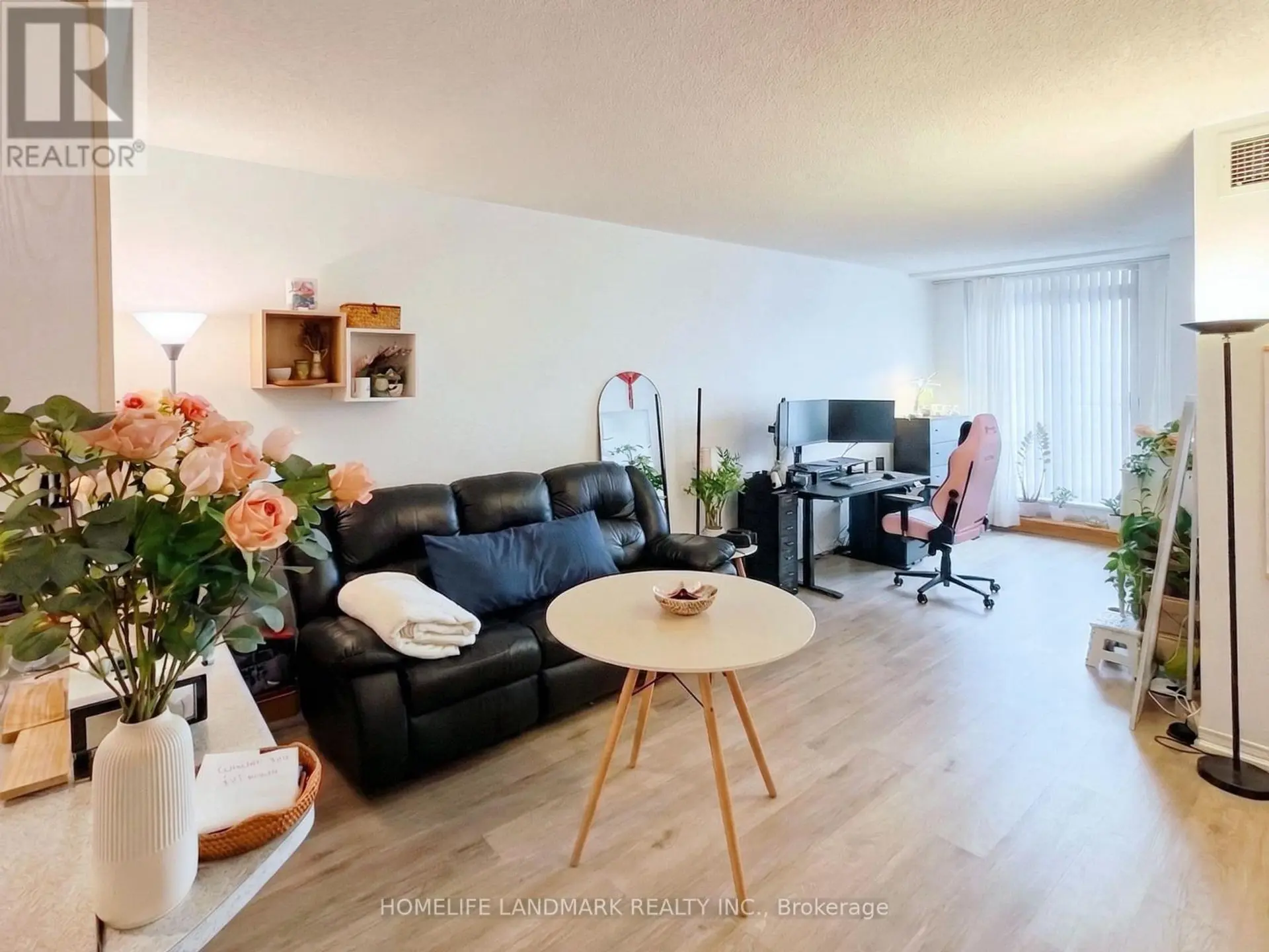 #106 7398 YONGE STREET - Image 3