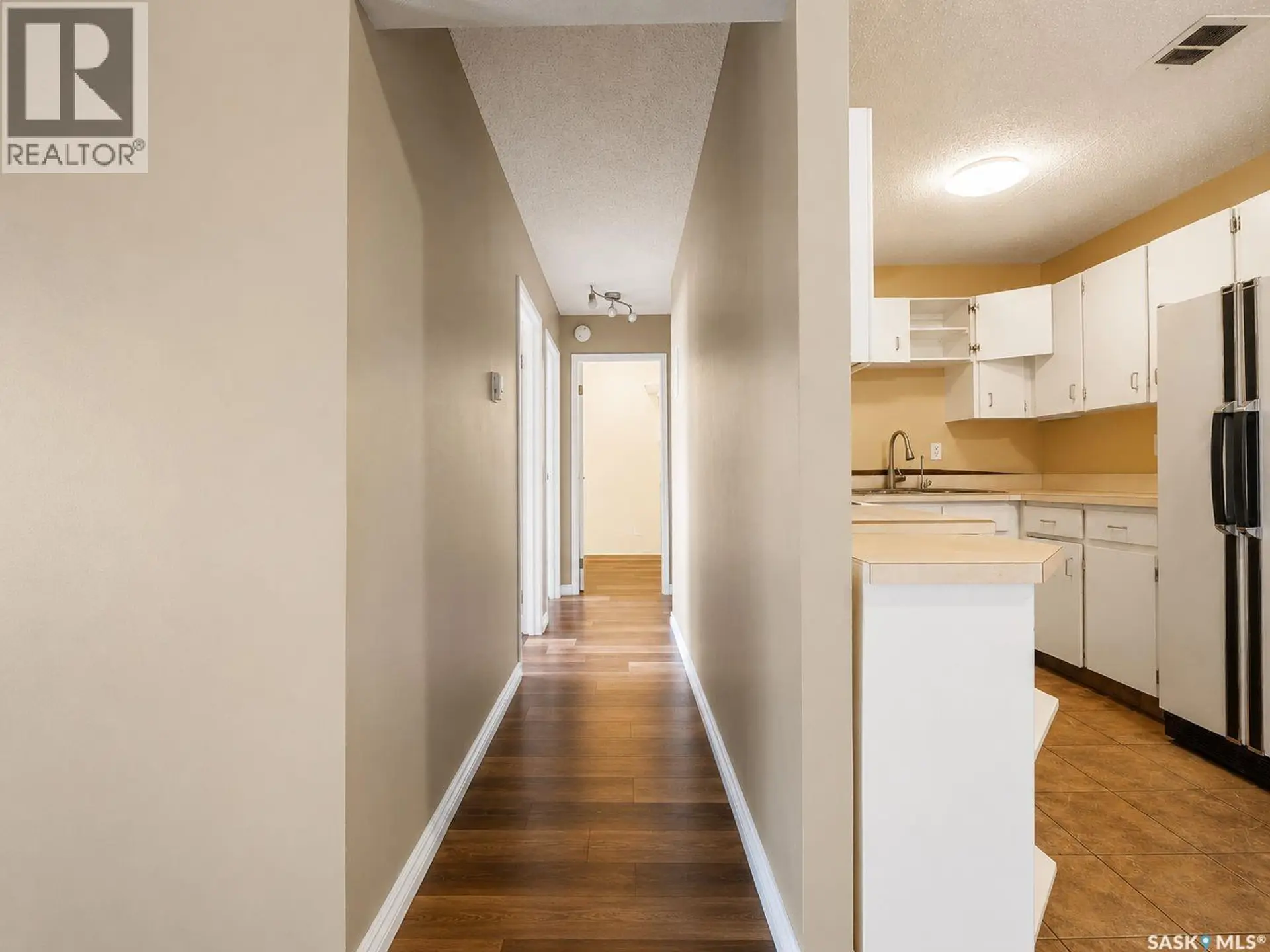 #106 20 Kleisinger CRESCENT - Image 11