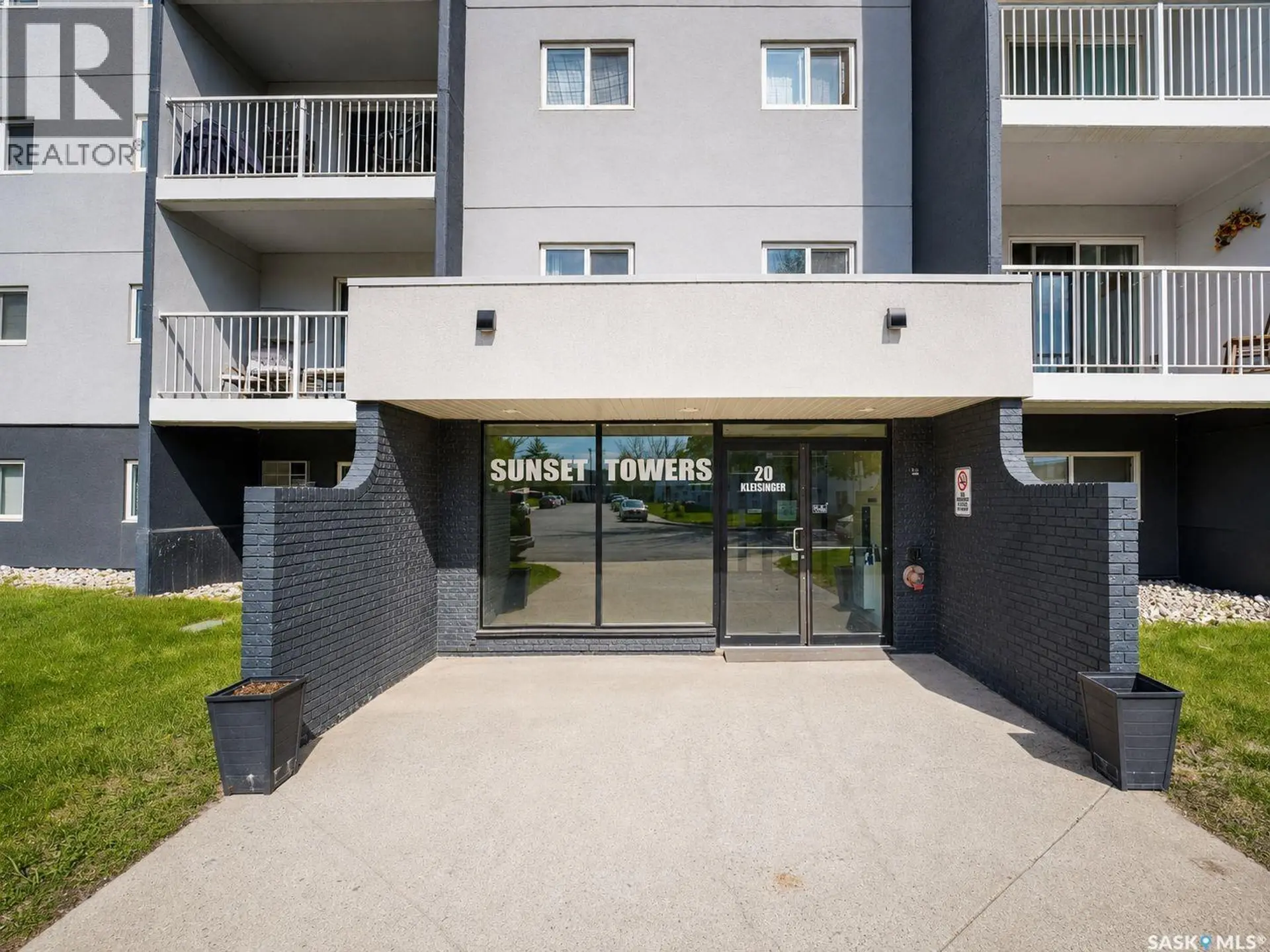 #106 20 Kleisinger CRESCENT - Image 2