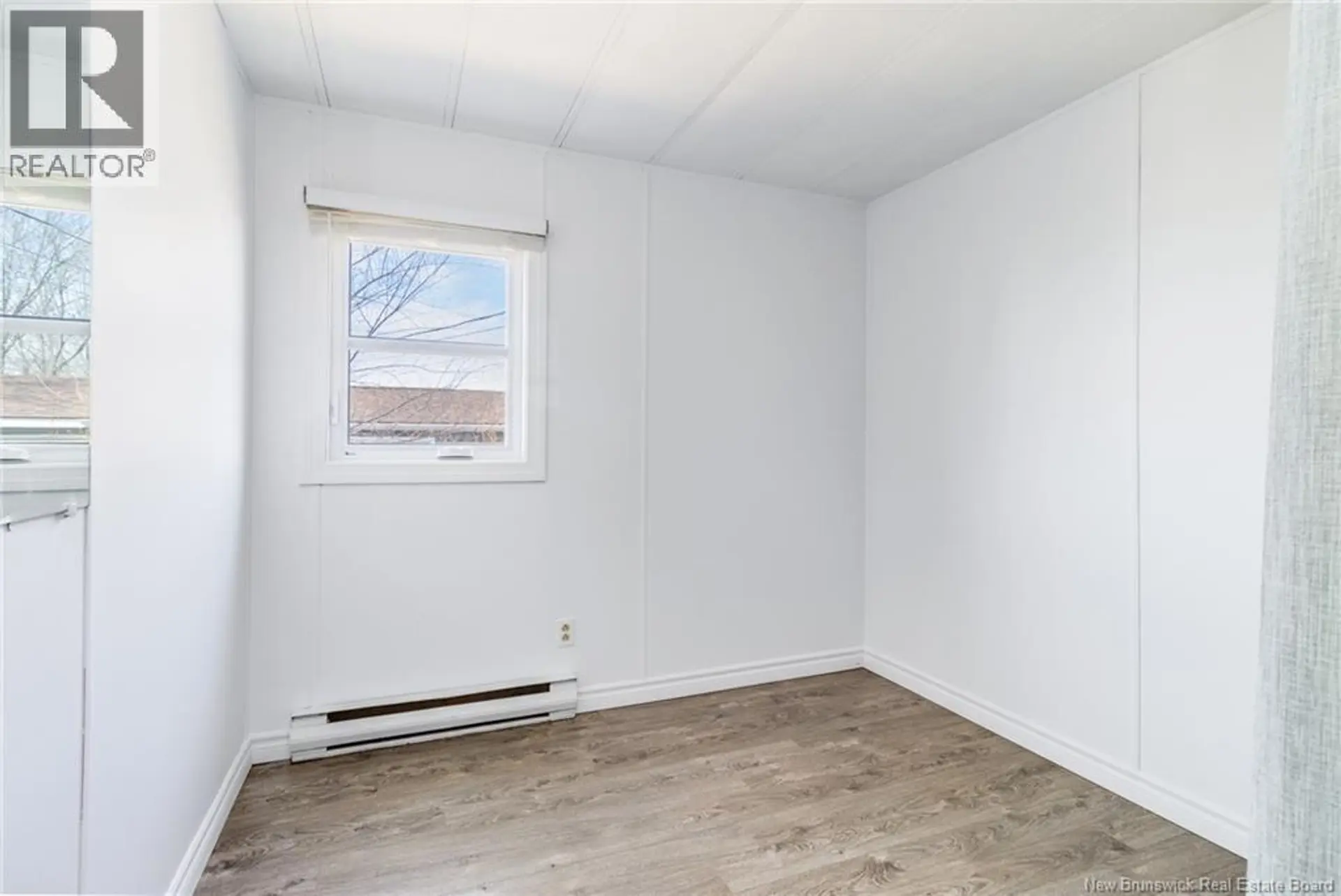 2 Macintosh Street - Image 14