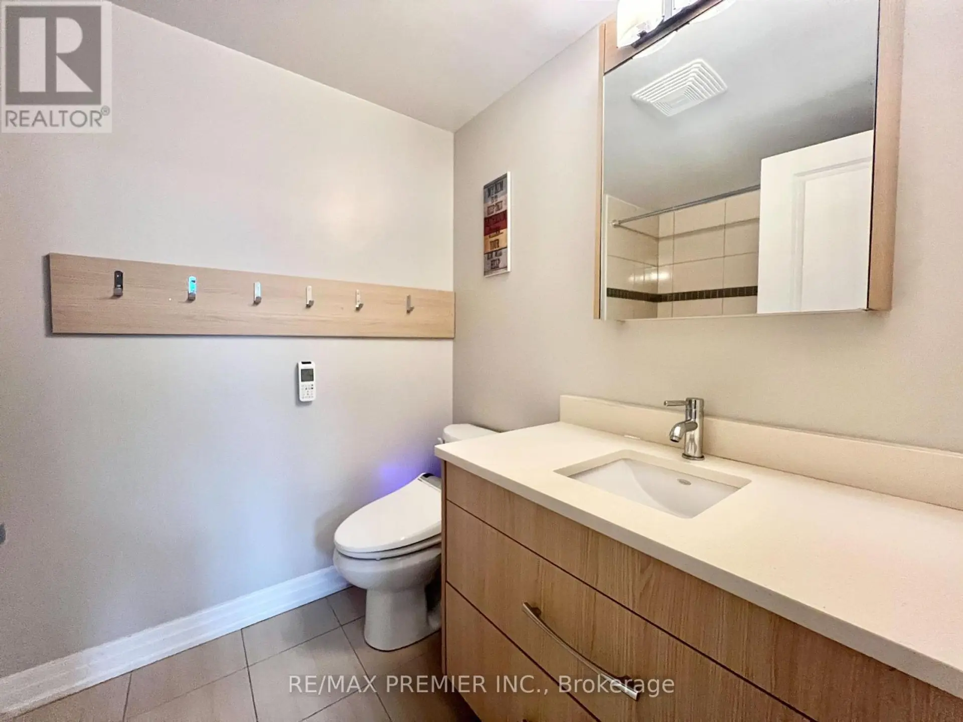 #202 195 BESSERER STREET - Image 6