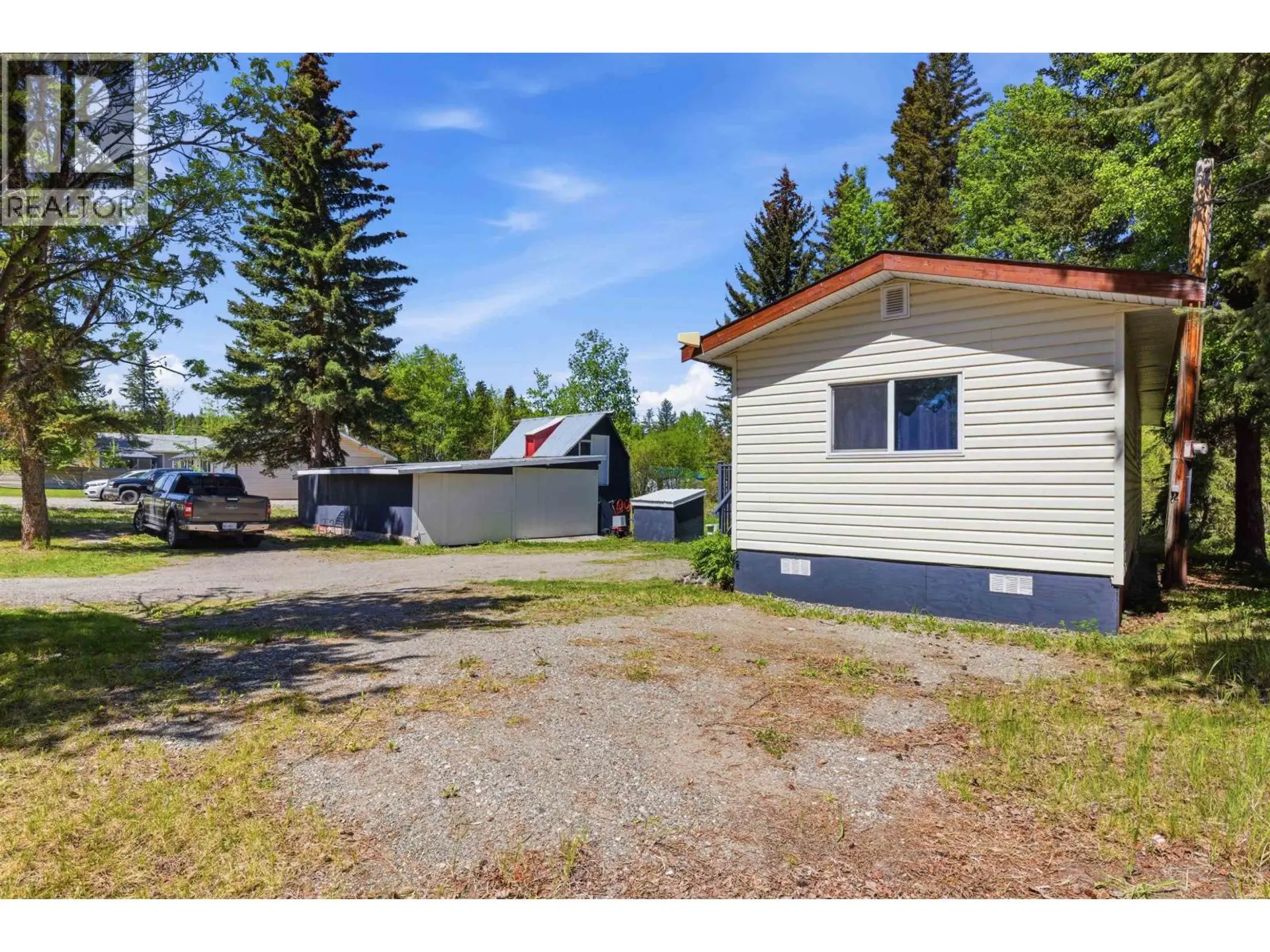 173 WESTCOAST ROAD - Image 1