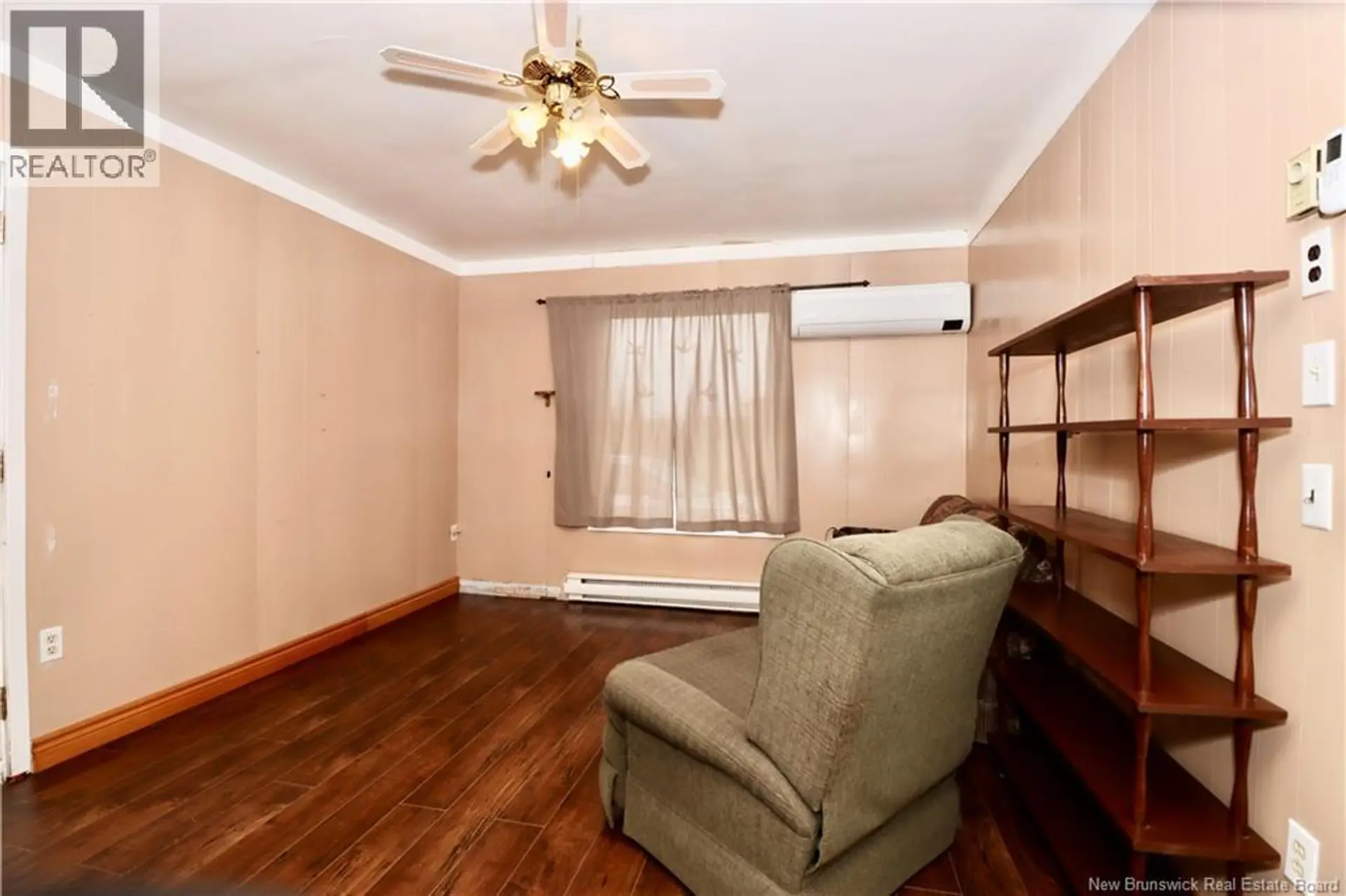12 Goddard - Image 7
