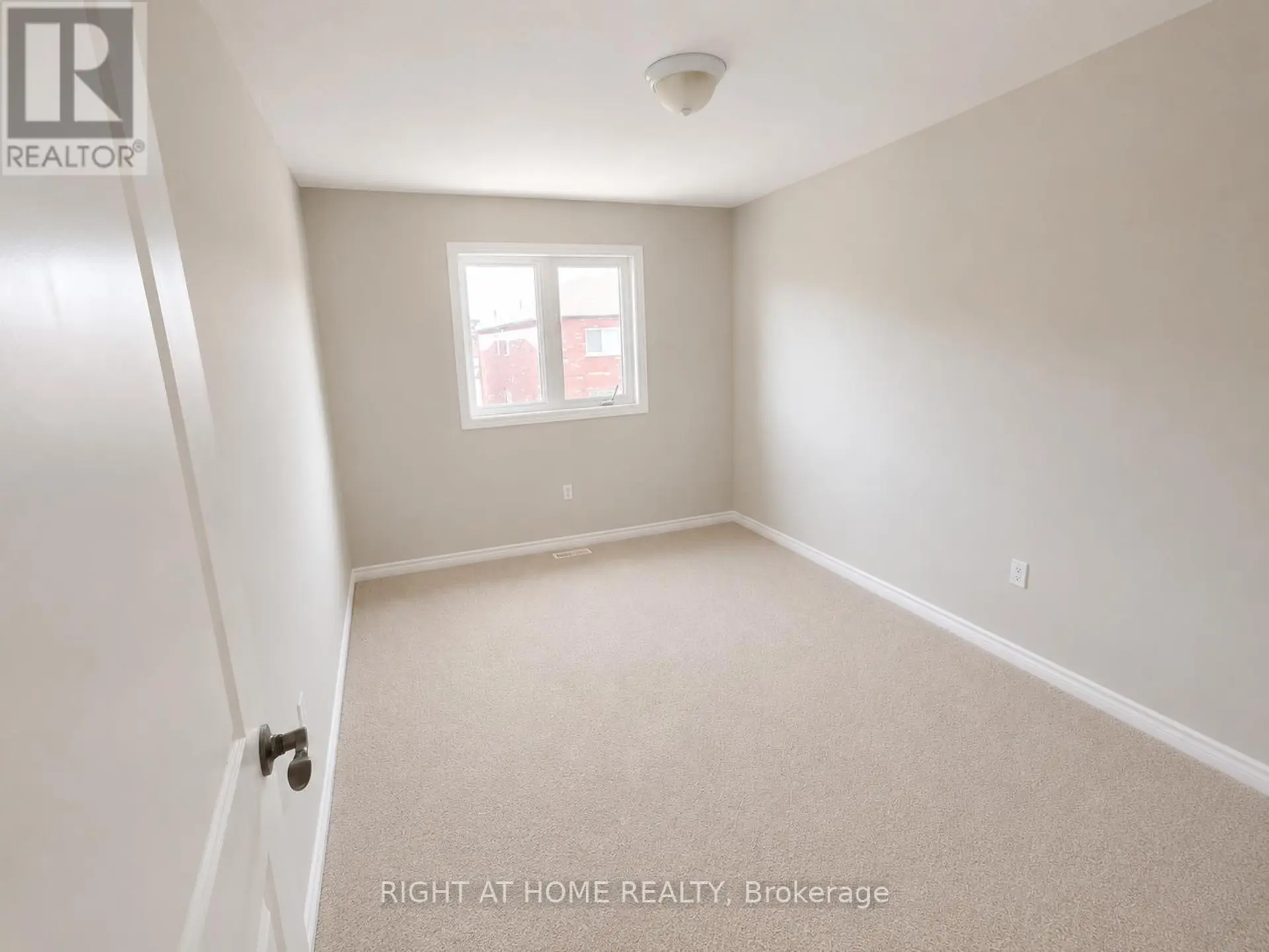52 HOLT DRIVE - Image 12