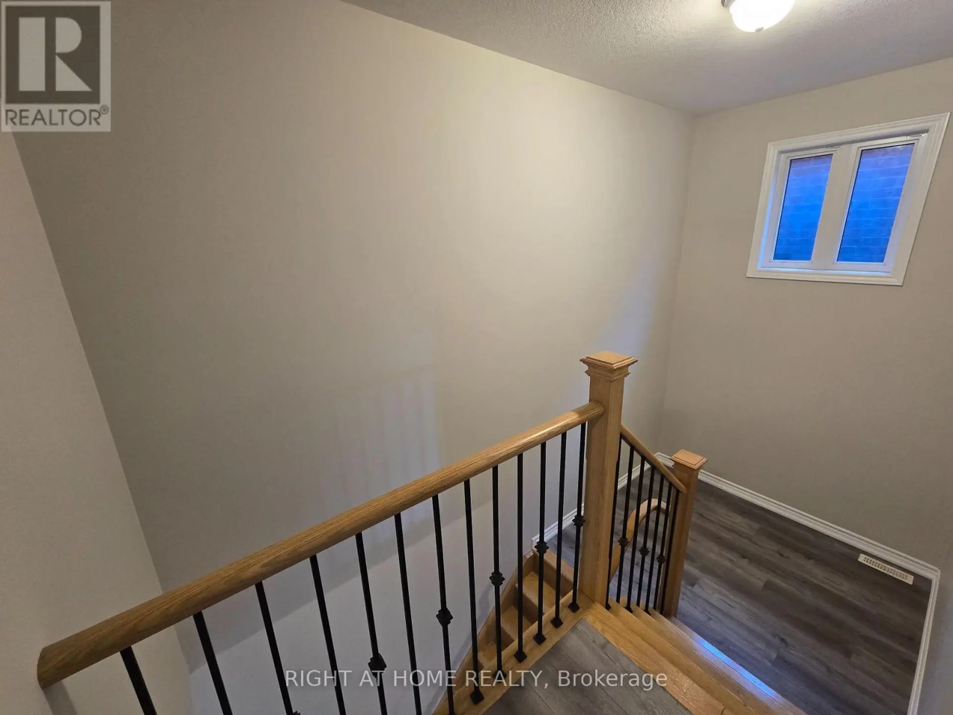 52 HOLT DRIVE - Image 9