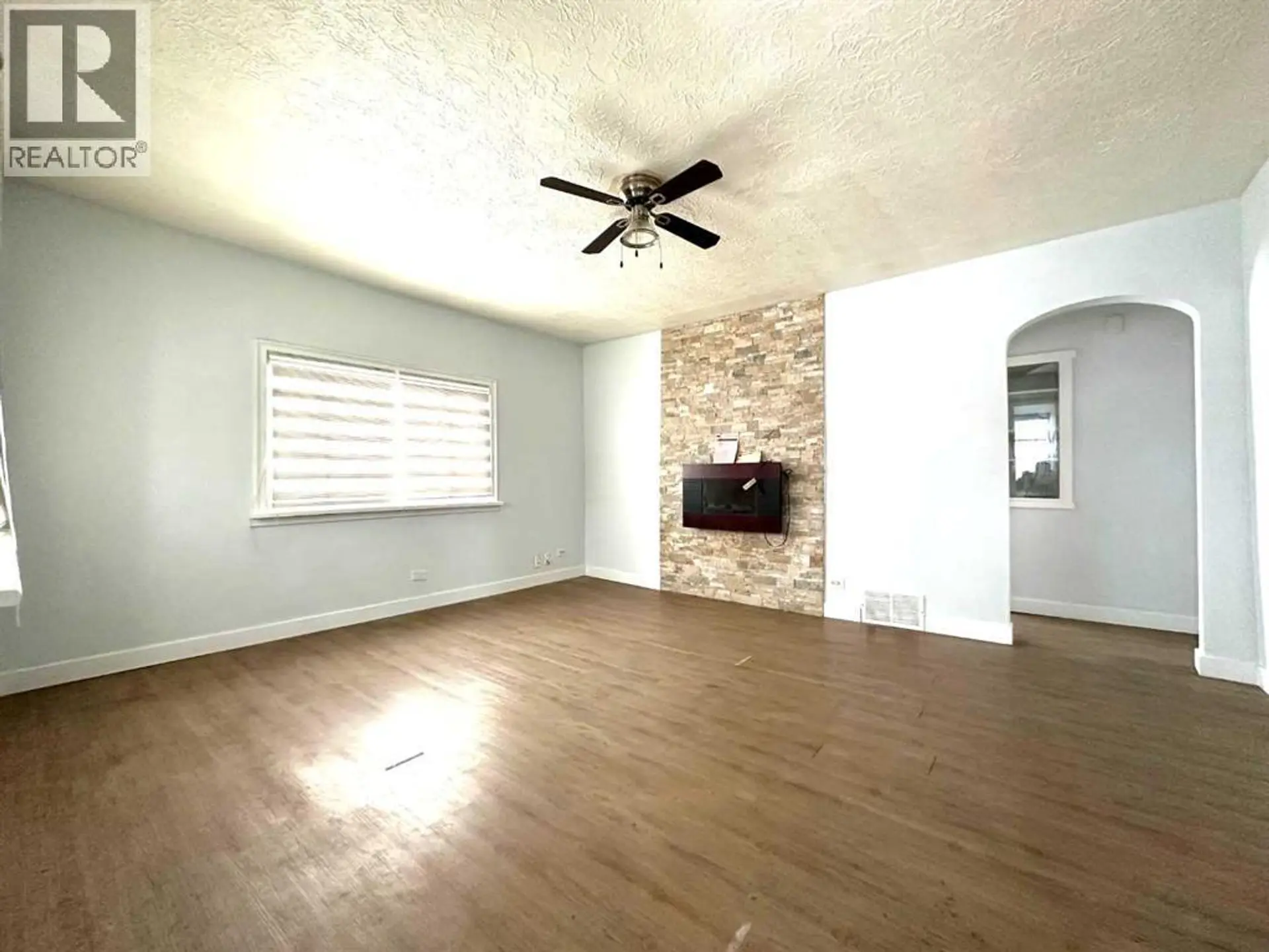 1101 22 Avenue NW - Image 3