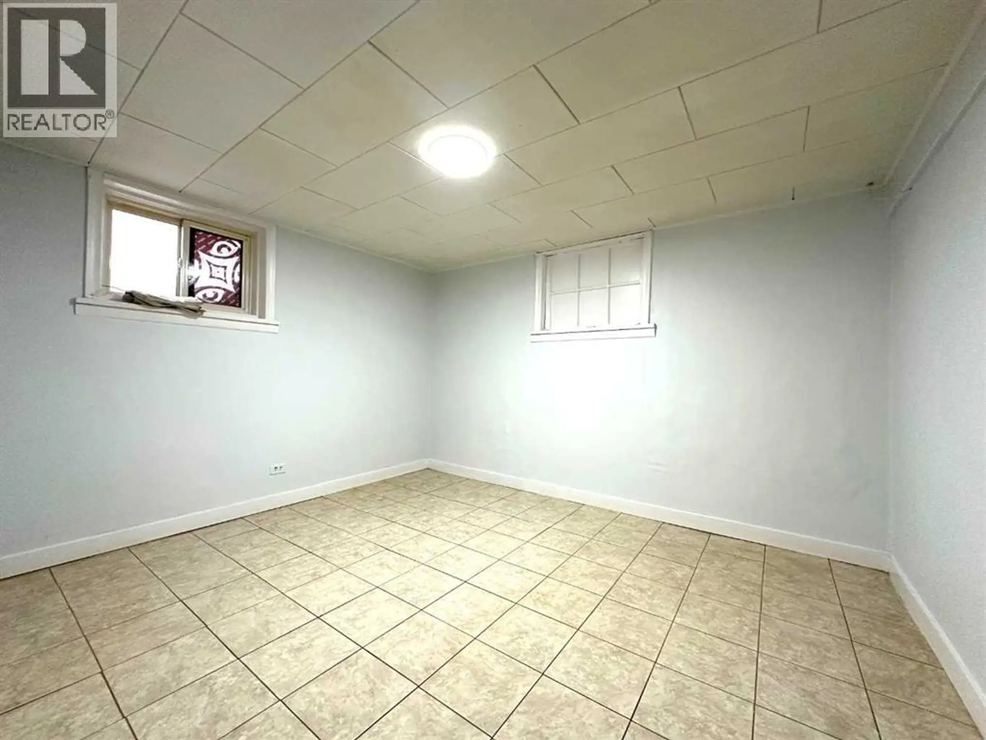 1101 22 Avenue NW - Image 11