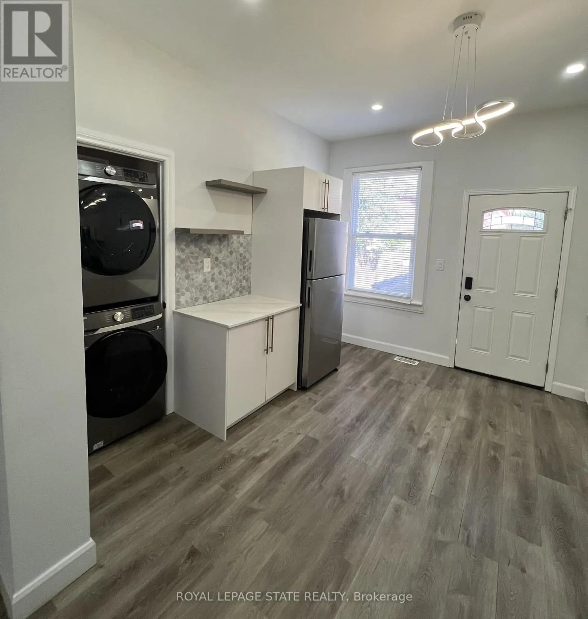 44 MADISON AVENUE - Image 8