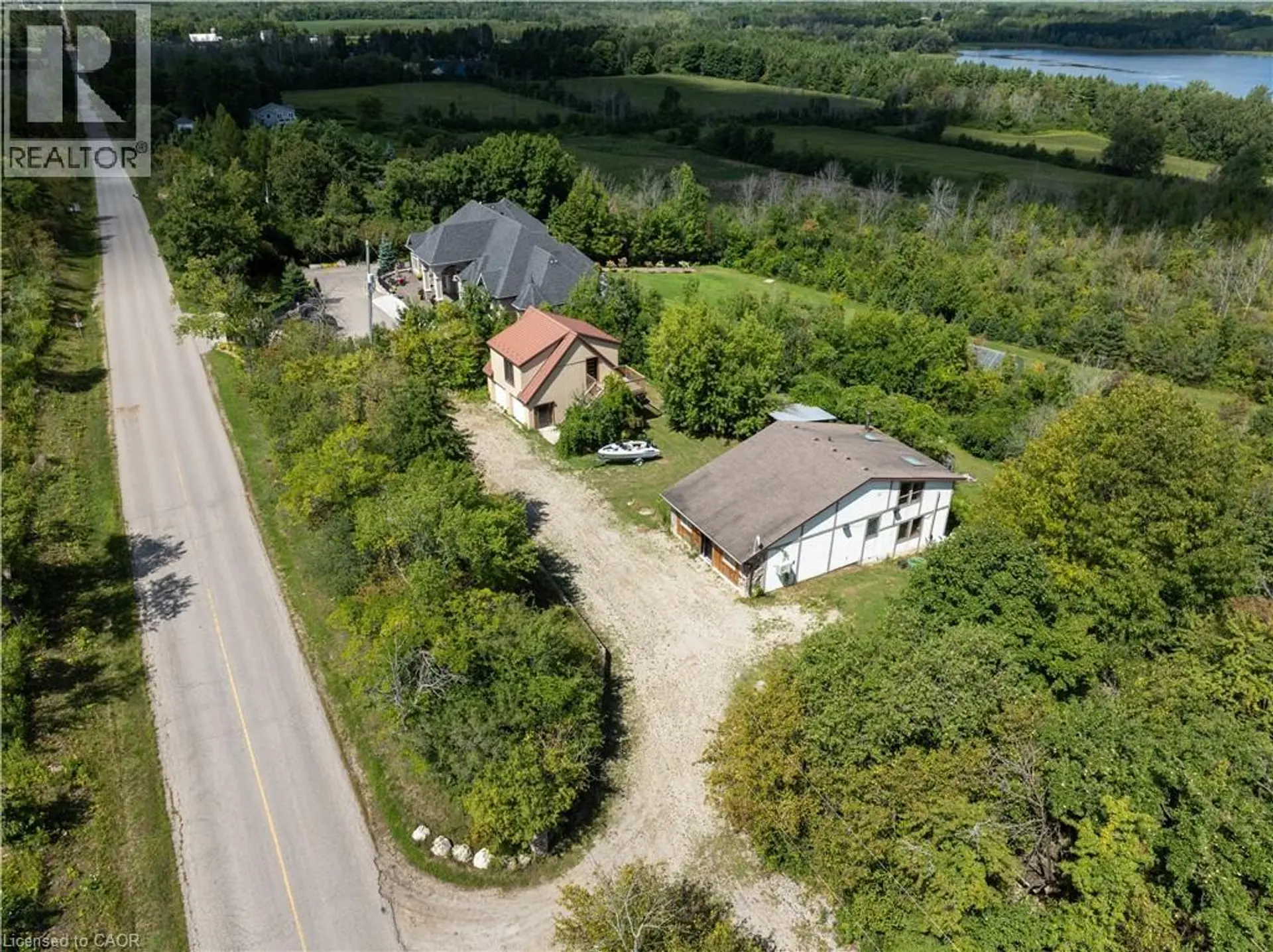 4053 WATSON Road S - Image 15