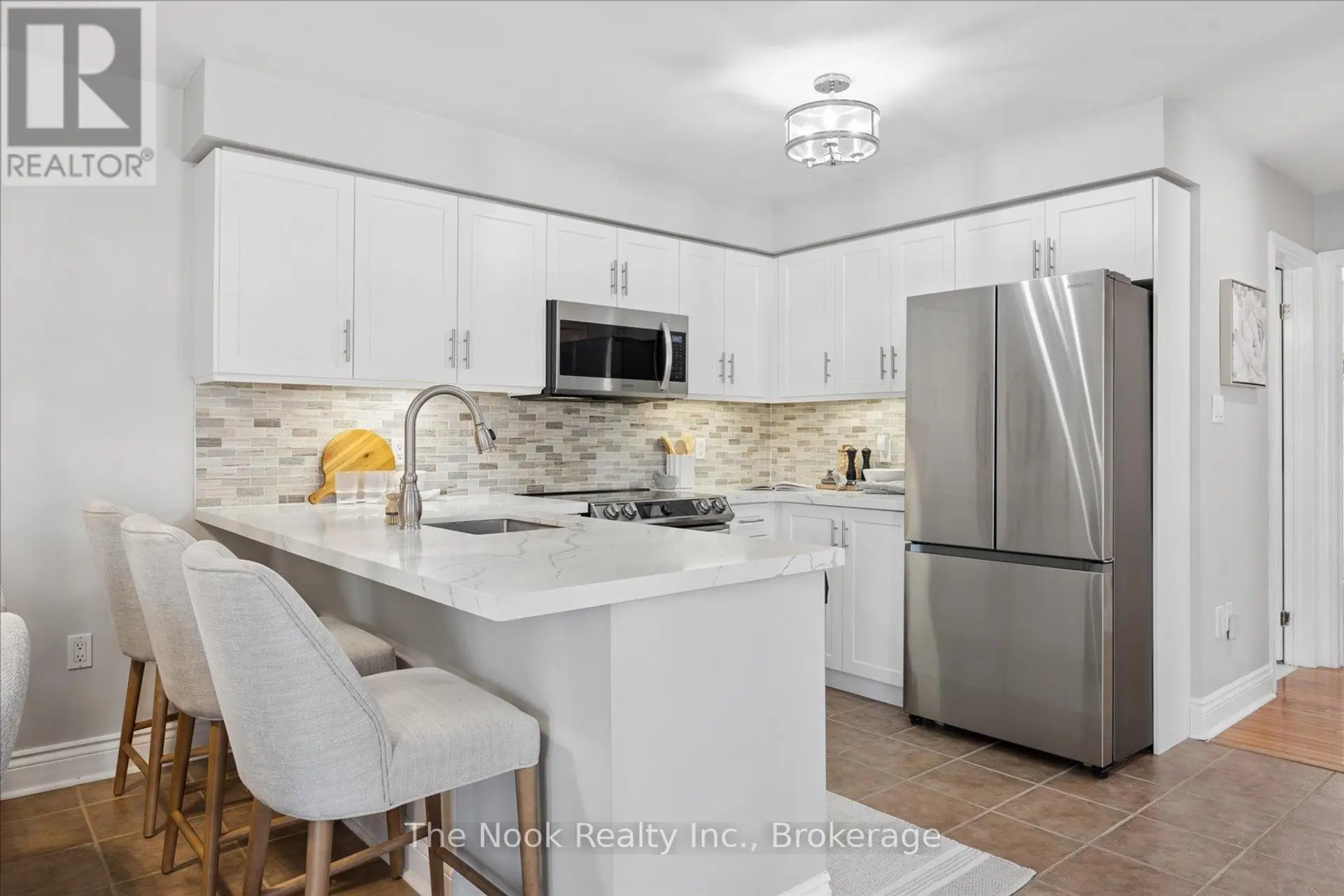 1000 GRANDLEA COURT - Image 4