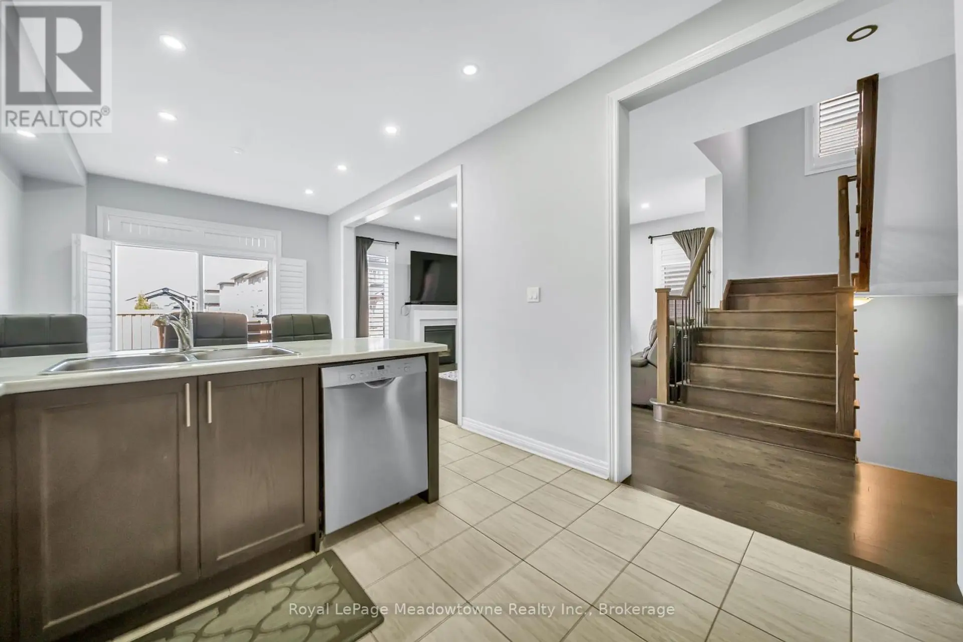 2218 LOZENBY STREET - Image 10