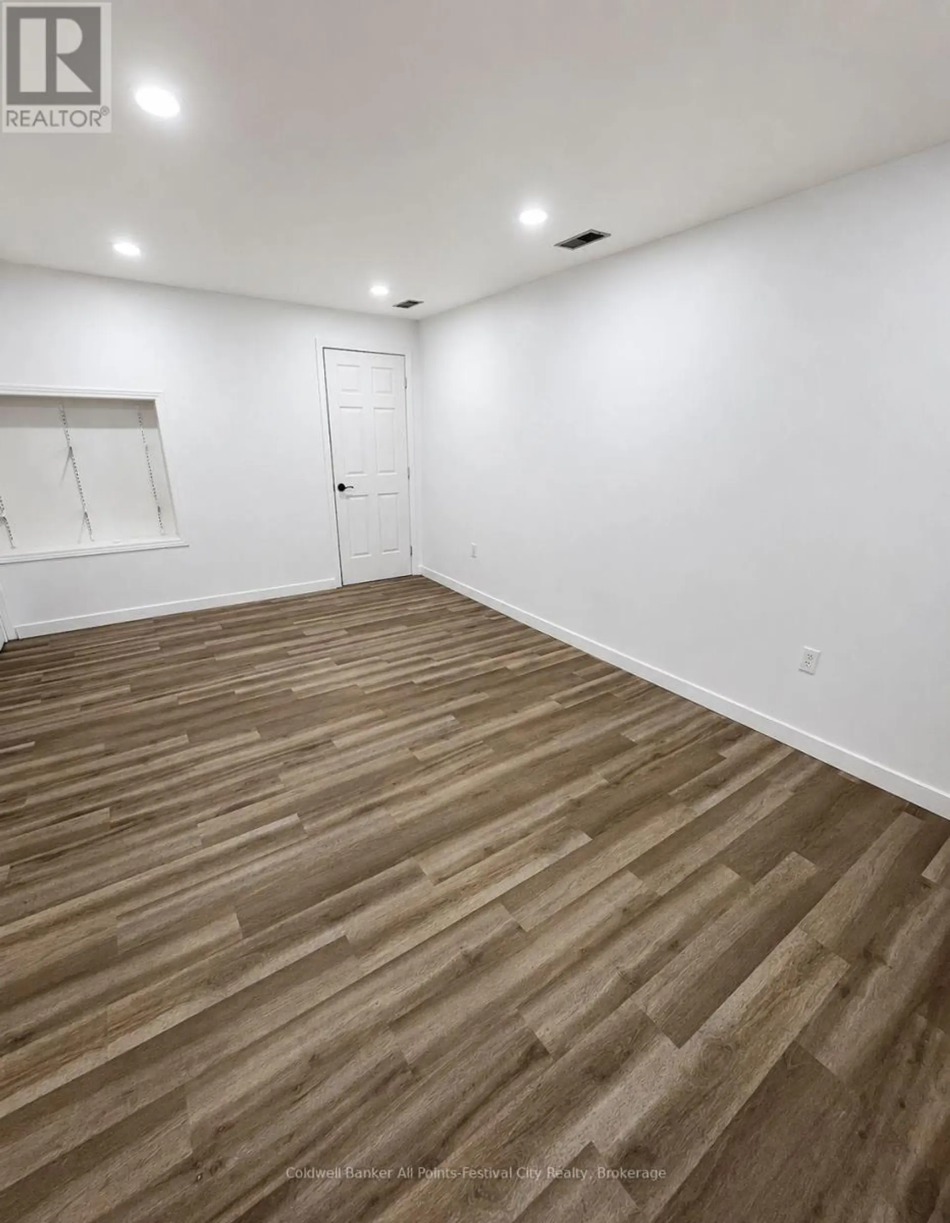 100 JOHN STREET E - Image 4