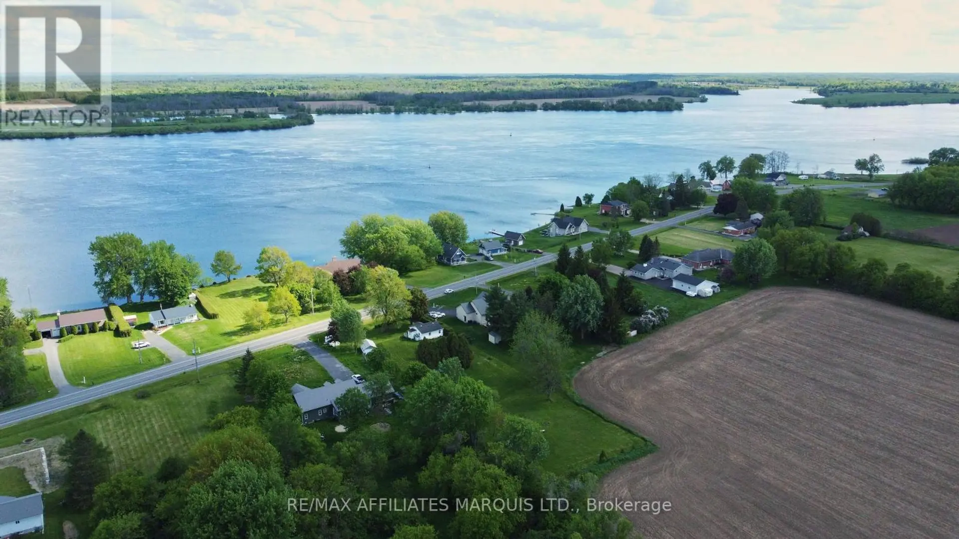 11481 LAKESHORE DRIVE - Image 3