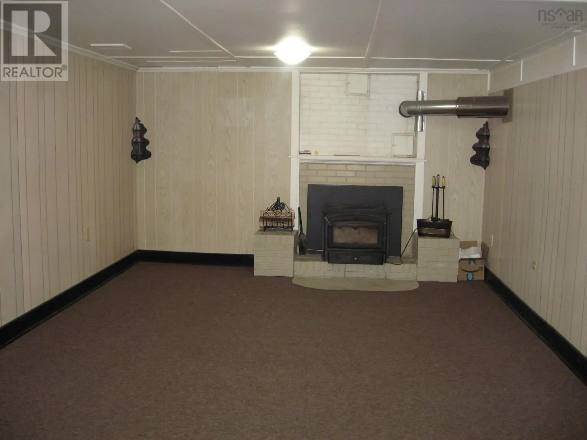 85 School Street - Image 14