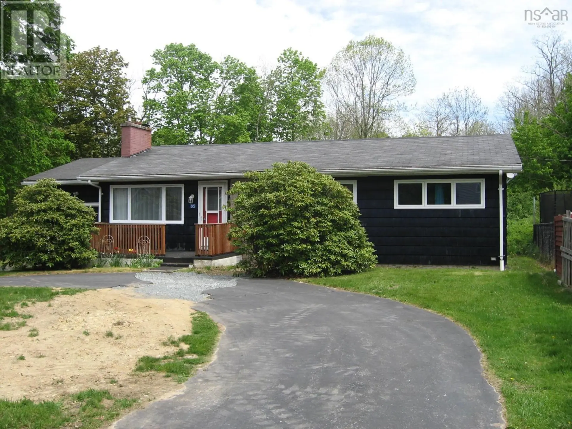 85 School Street - Image 2