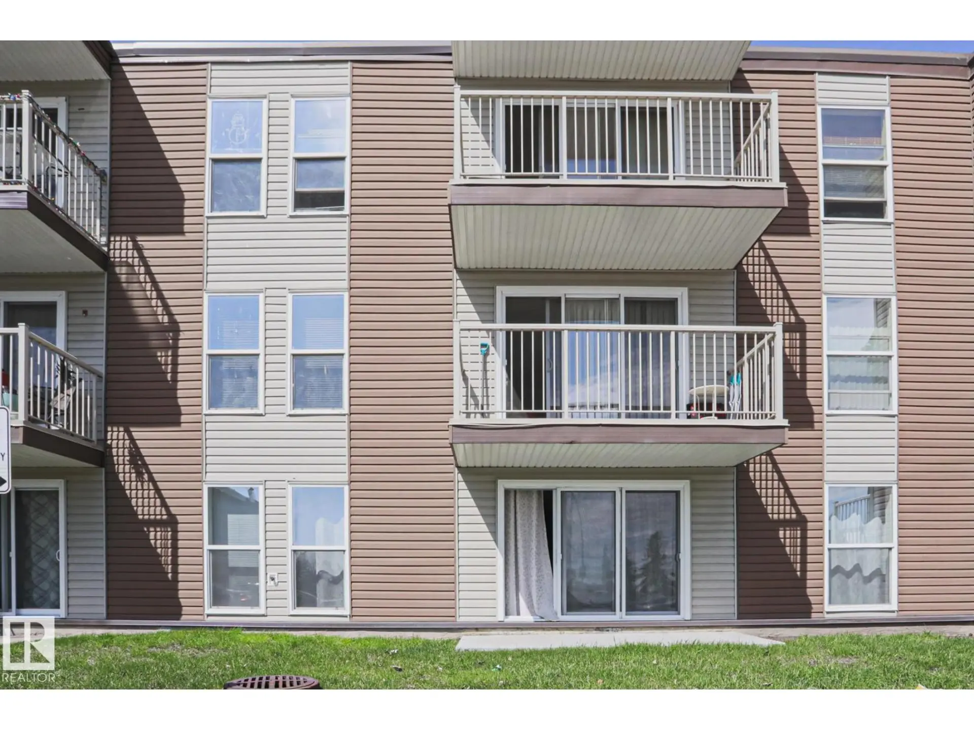 #118 7220 144 AV NW - Image 11