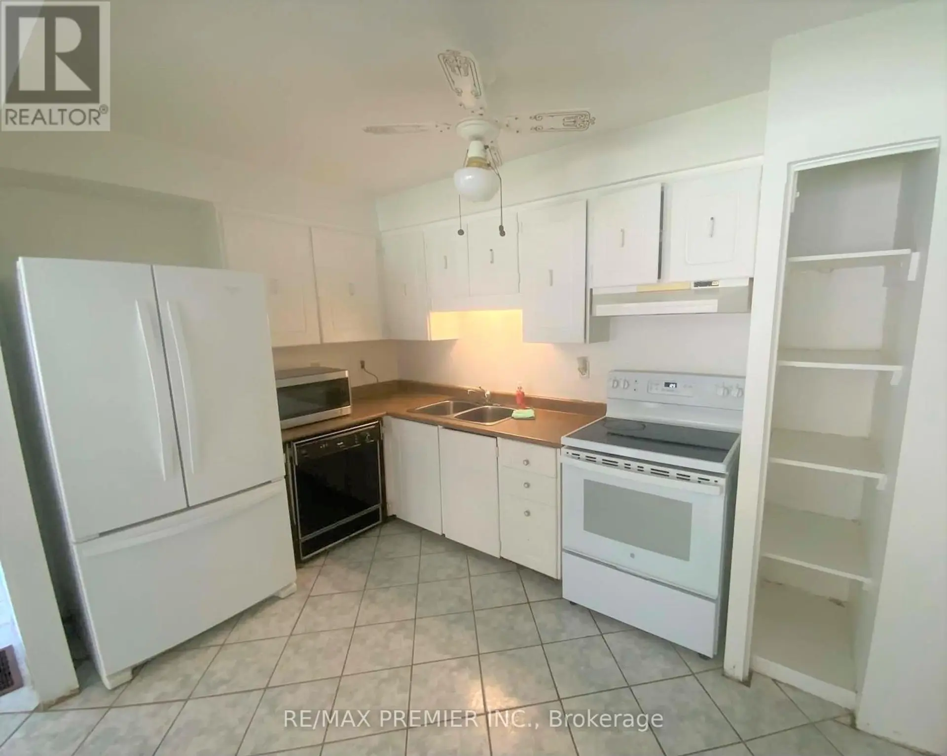 #82 248 JOHN GARLAND BOULEVARD - Image 5