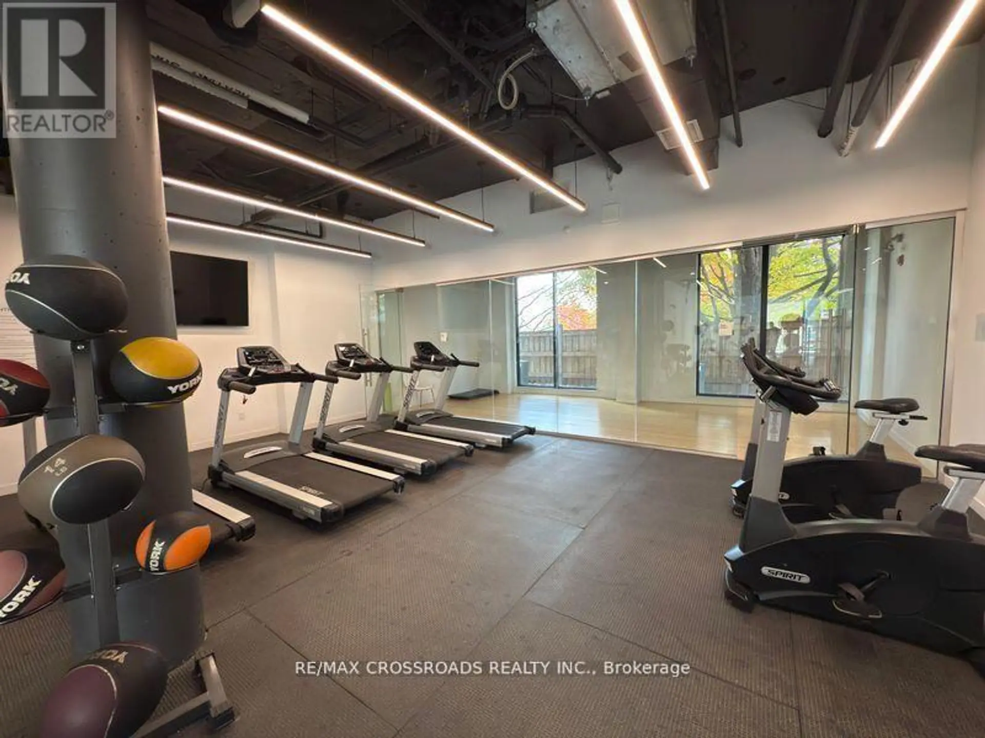 #5 1720 SIMCOE STREET N - Image 15