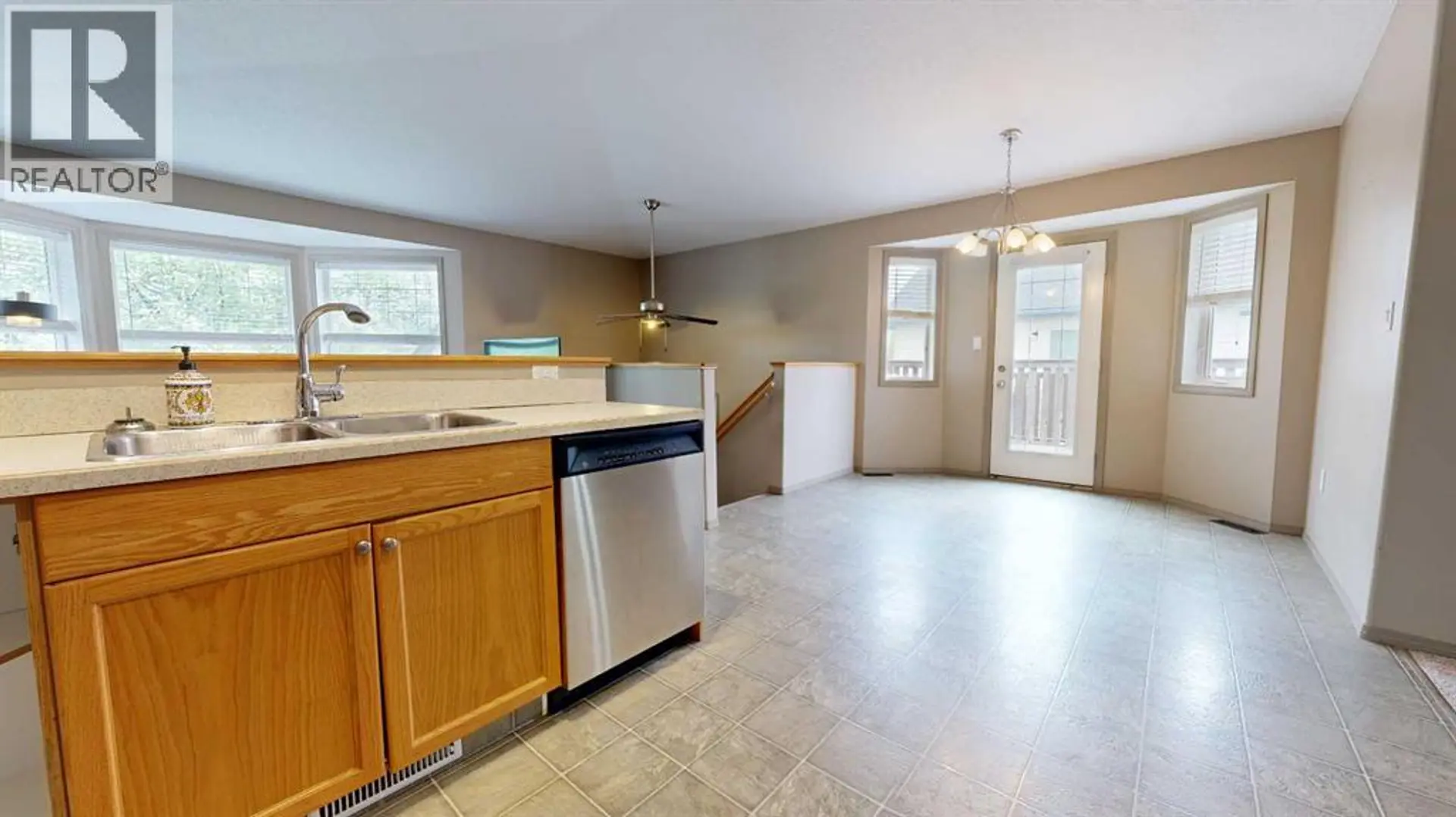 6322 88A Street - Image 3