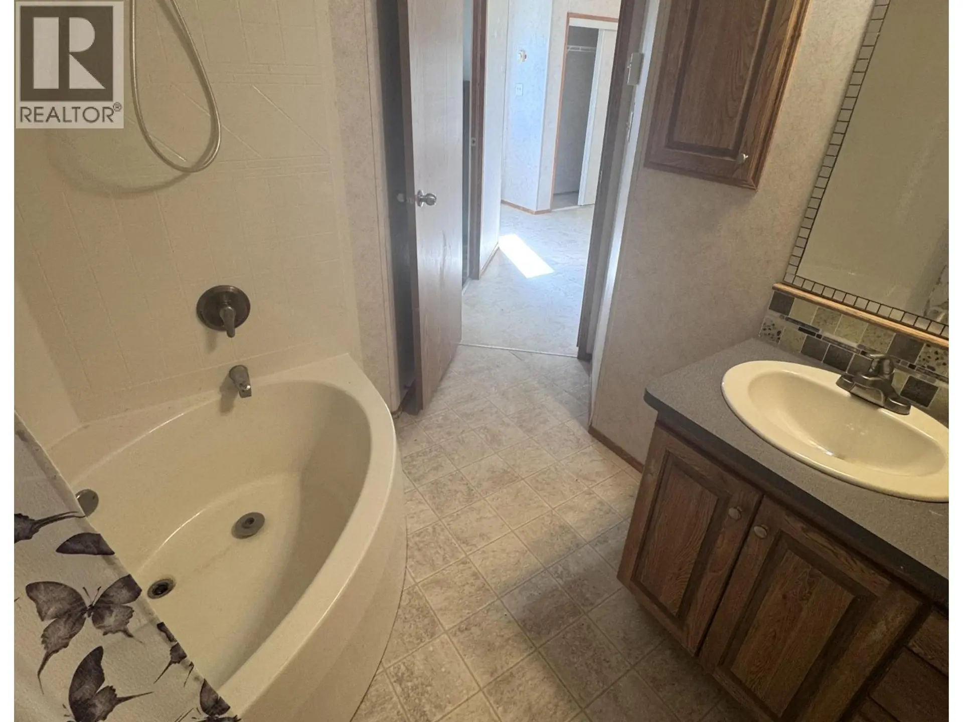 10223 W PINE AVENUE - Image 12