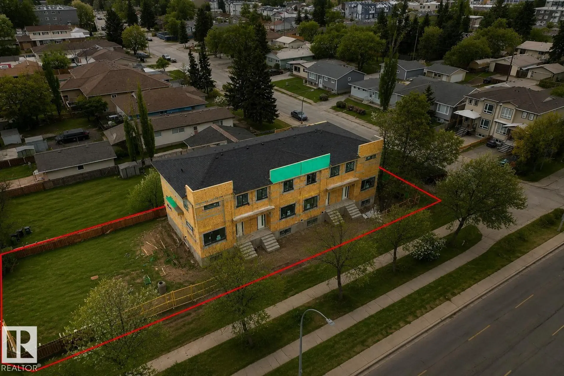 9945 154 ST NW - Image 1