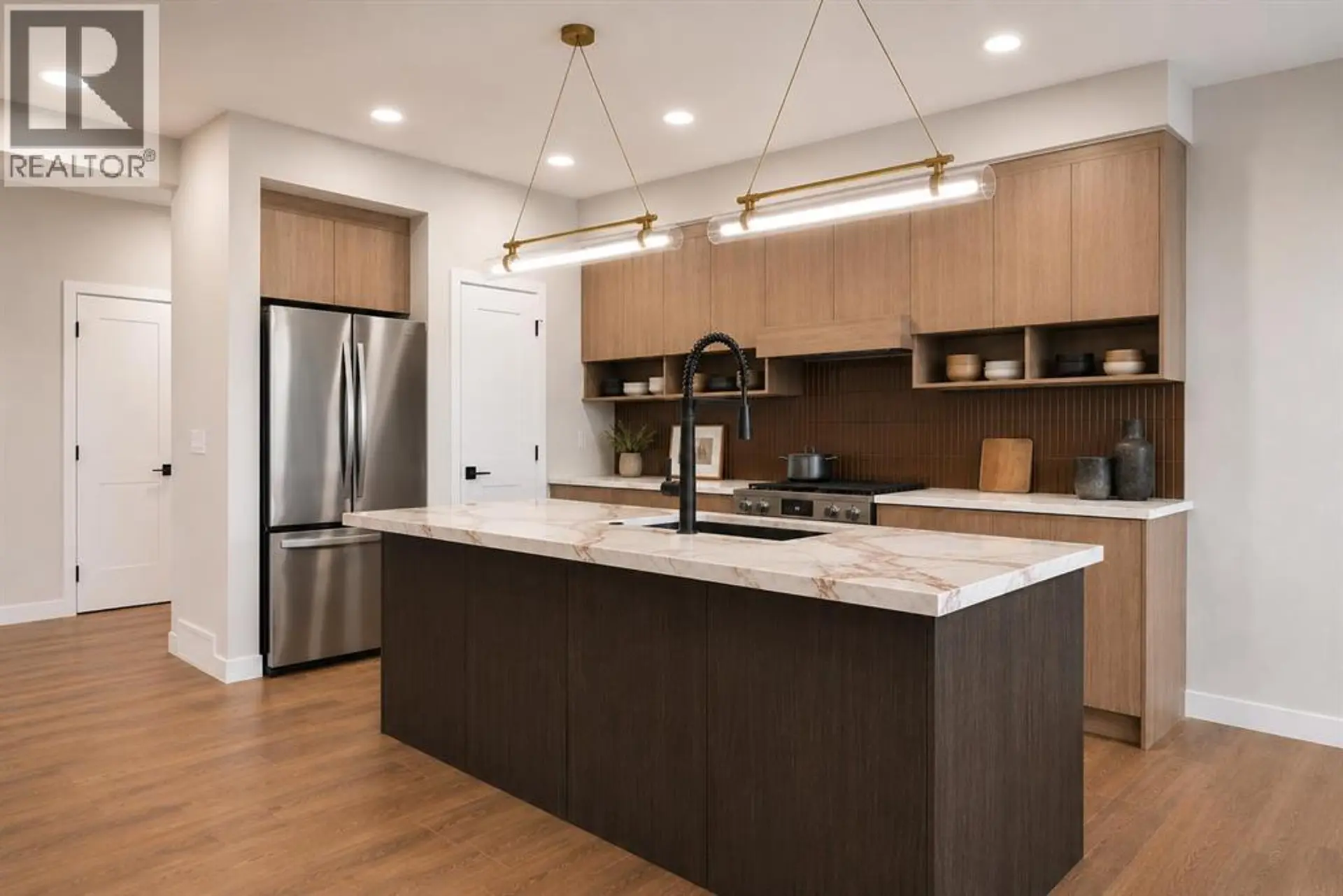 226 Greystone Boulevard - Image 2