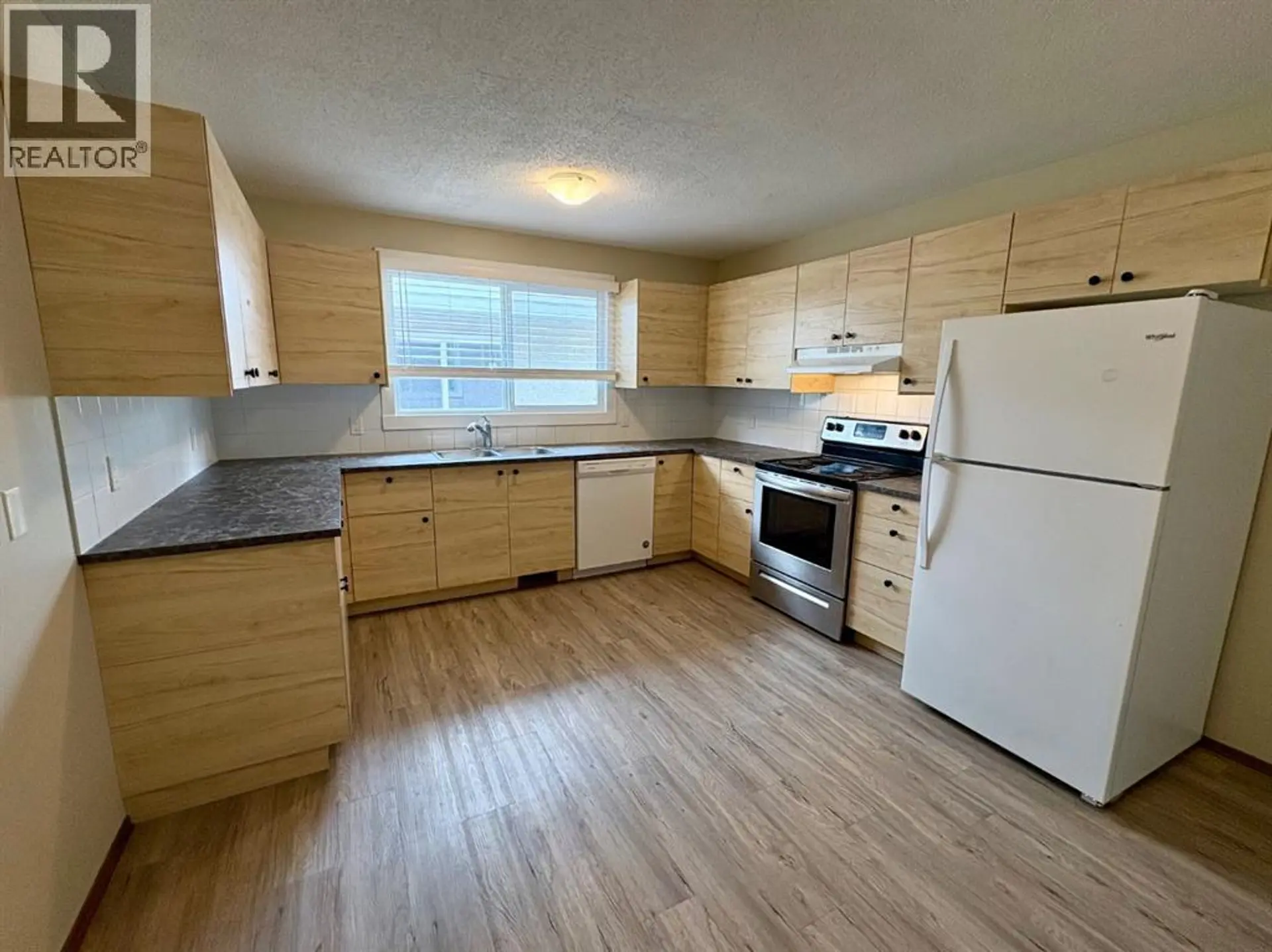 4828 Varsity Drive NW - Image 7