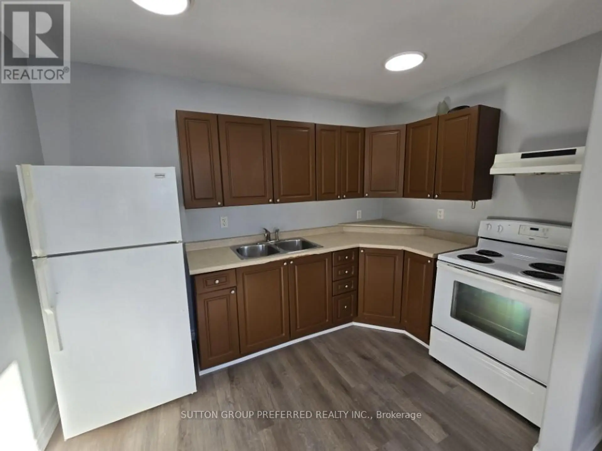 453 BATHURST STREET - Image 4