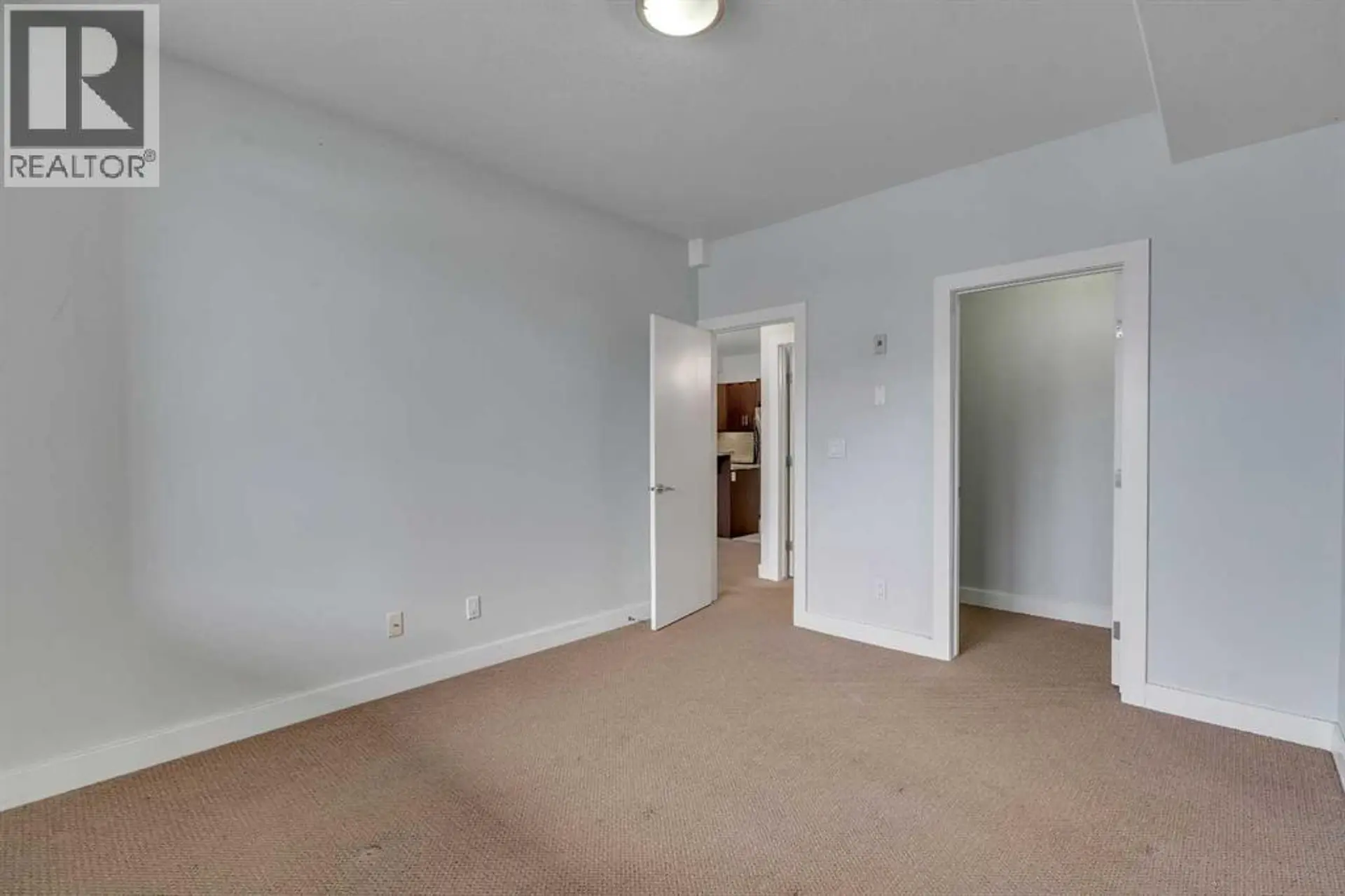 #105 320 12 Avenue NE - Image 10