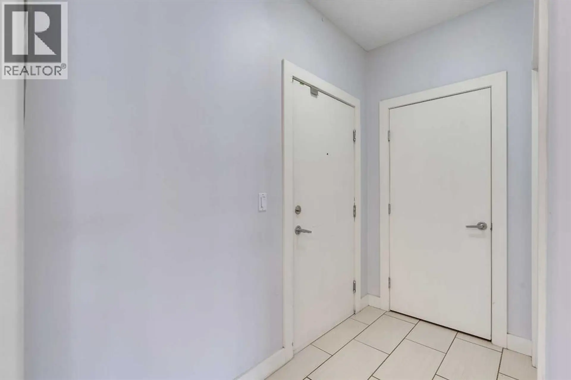 #105 320 12 Avenue NE - Image 14
