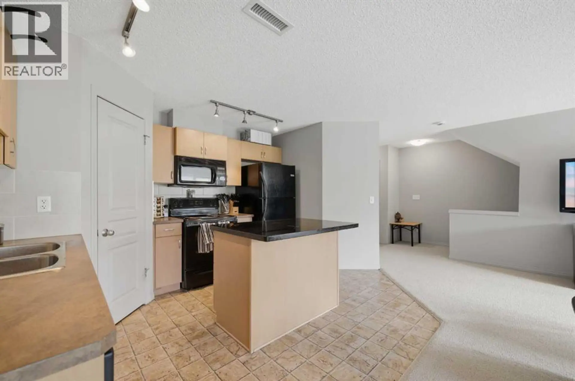 18 Auburn Bay Common SE - Image 3