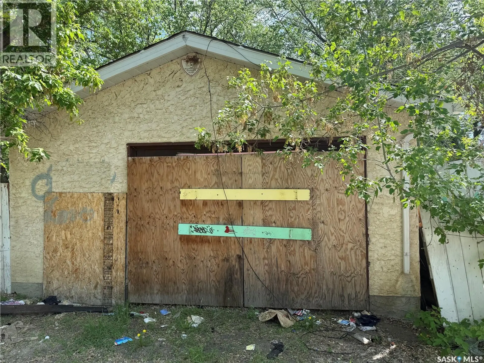 111 M AVENUE S - Image 15