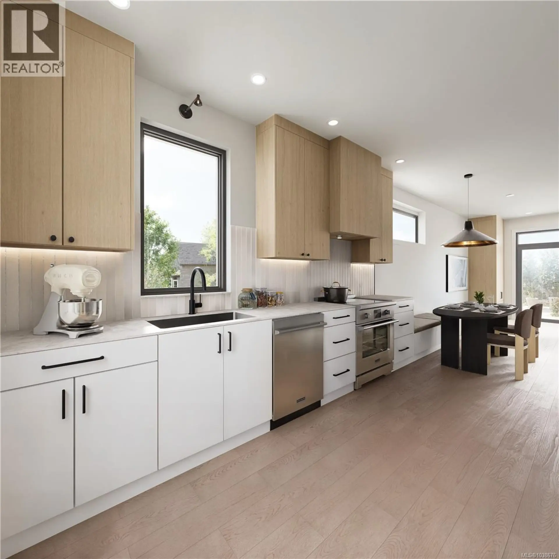#4 2100 Allenby St - Image 4