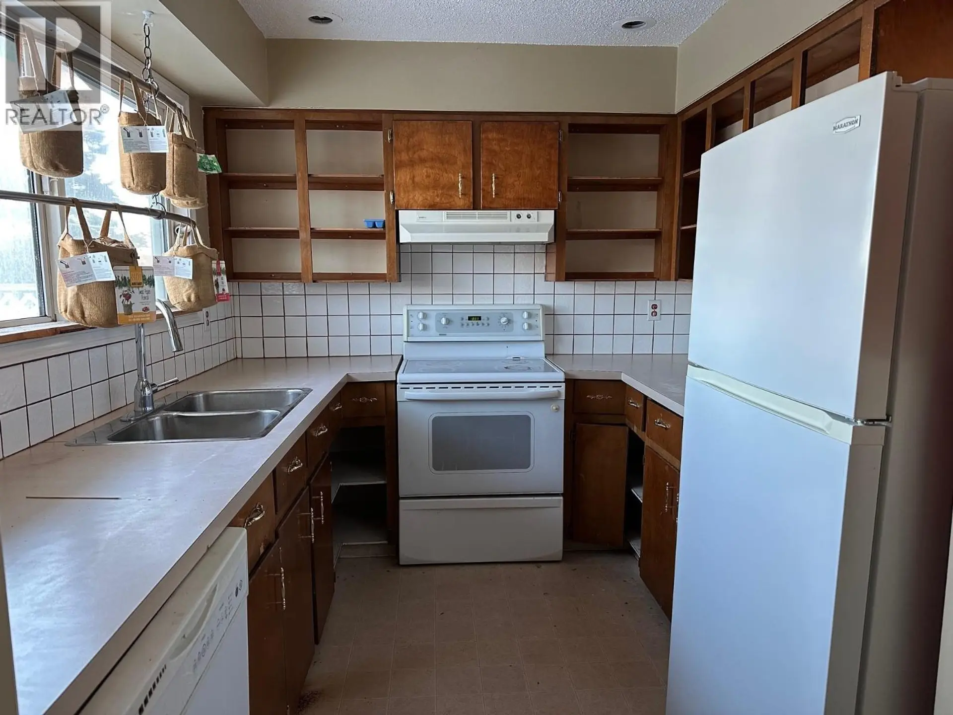 11308 89A STREET - Image 3