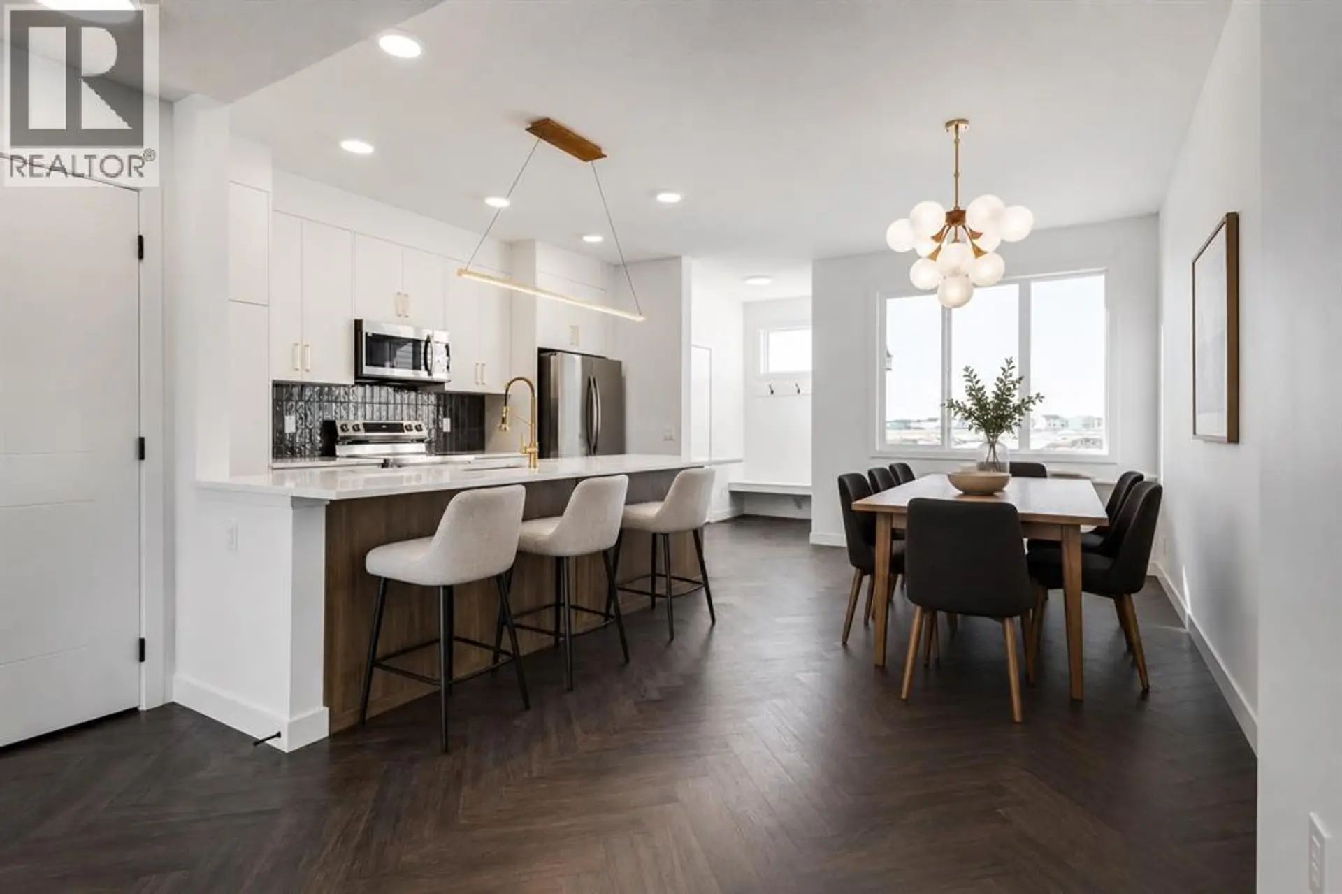 413 Clydesdale Avenue - Image 3