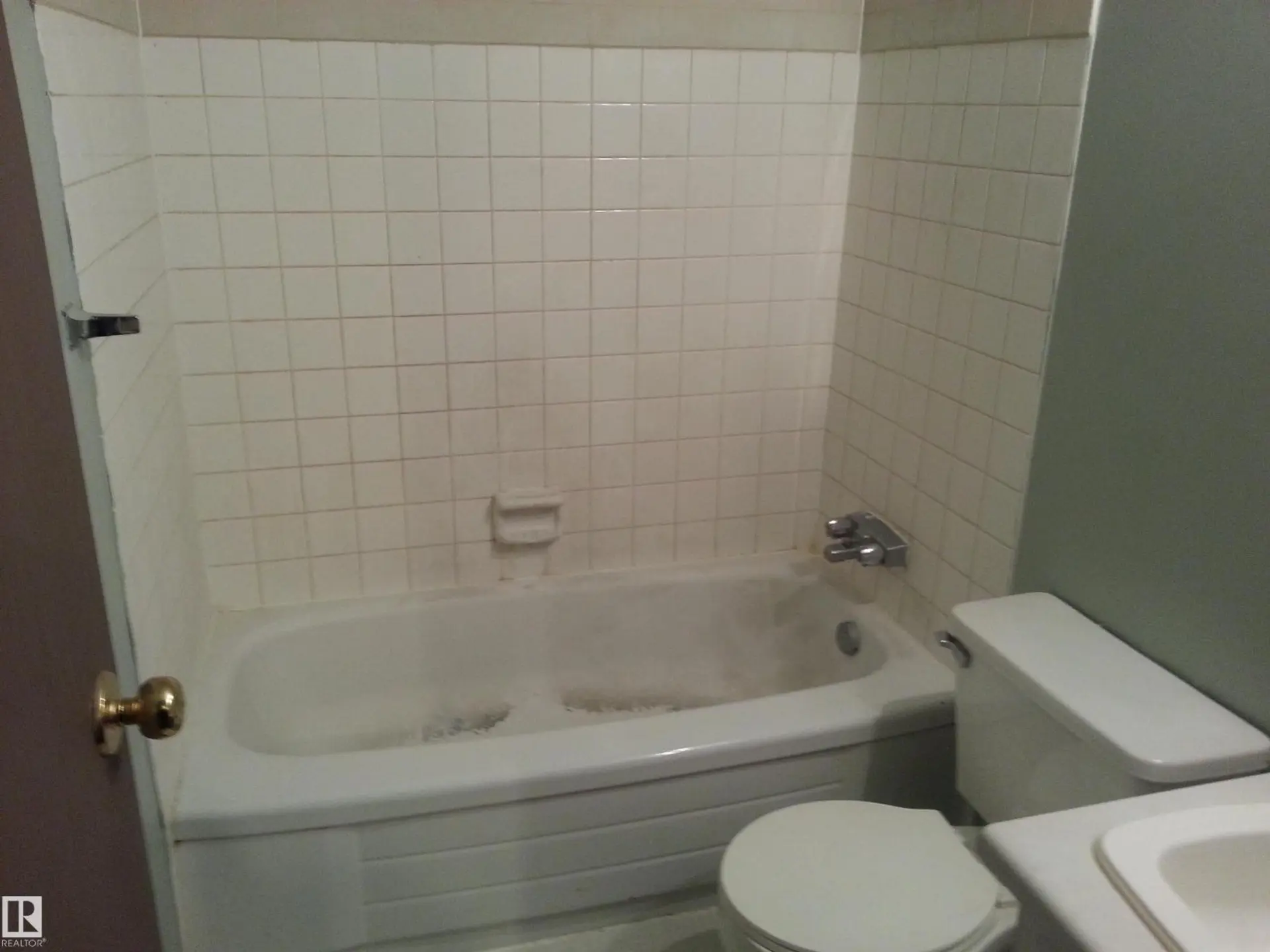 8433 29 AV NW - Image 8