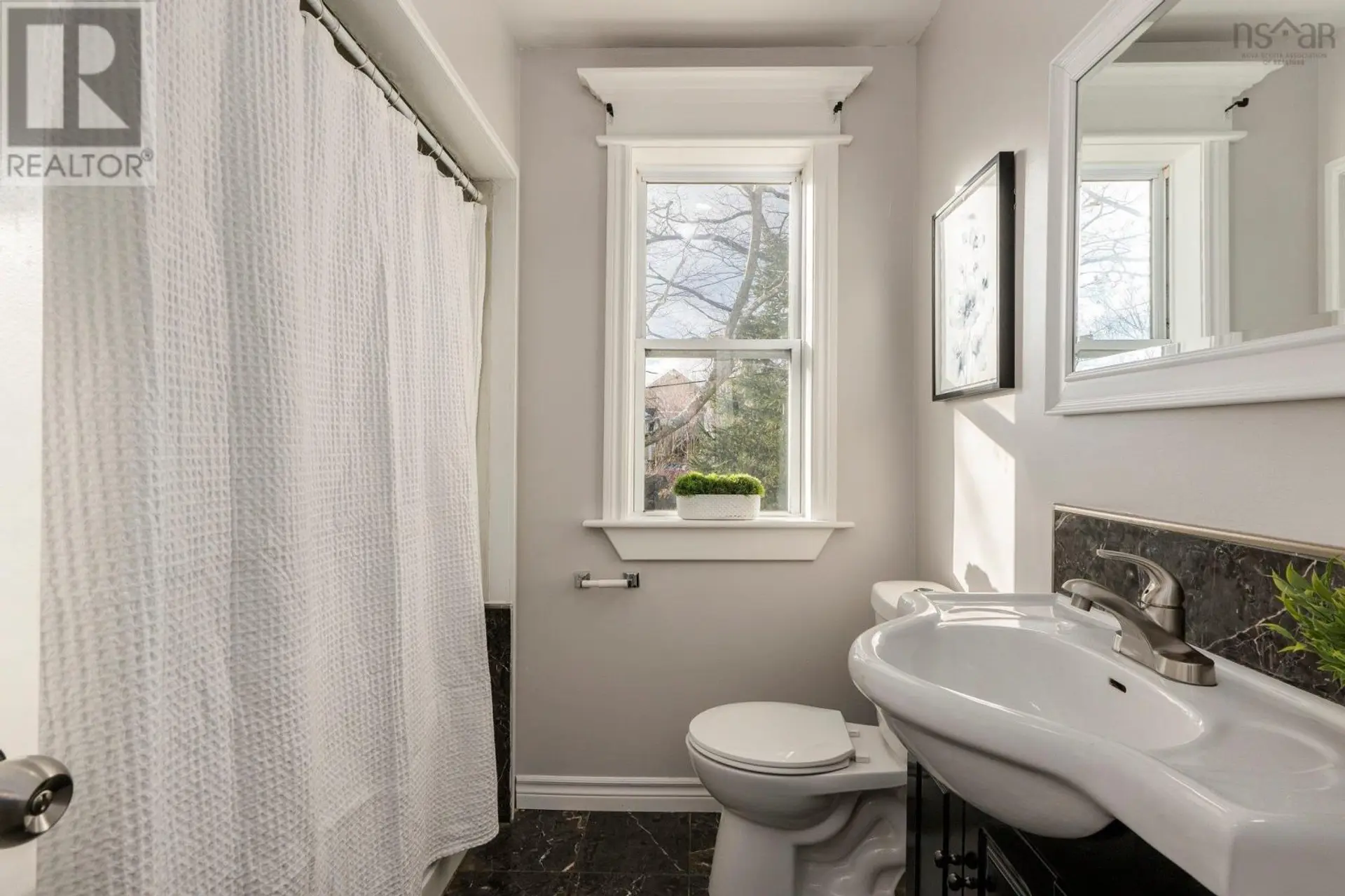 18 Layton Road - Image 13