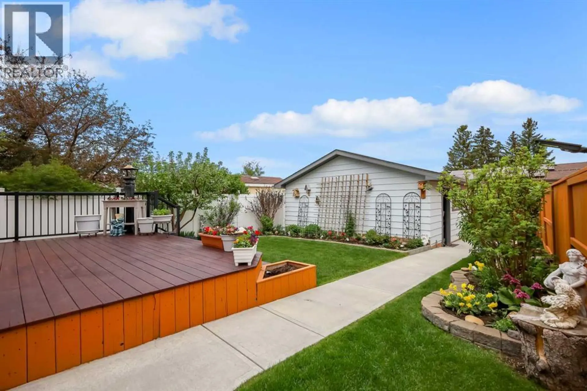 1296 Berkley Drive NW - Image 16
