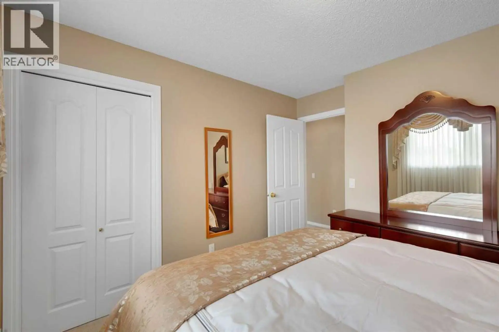 1296 Berkley Drive NW - Image 7