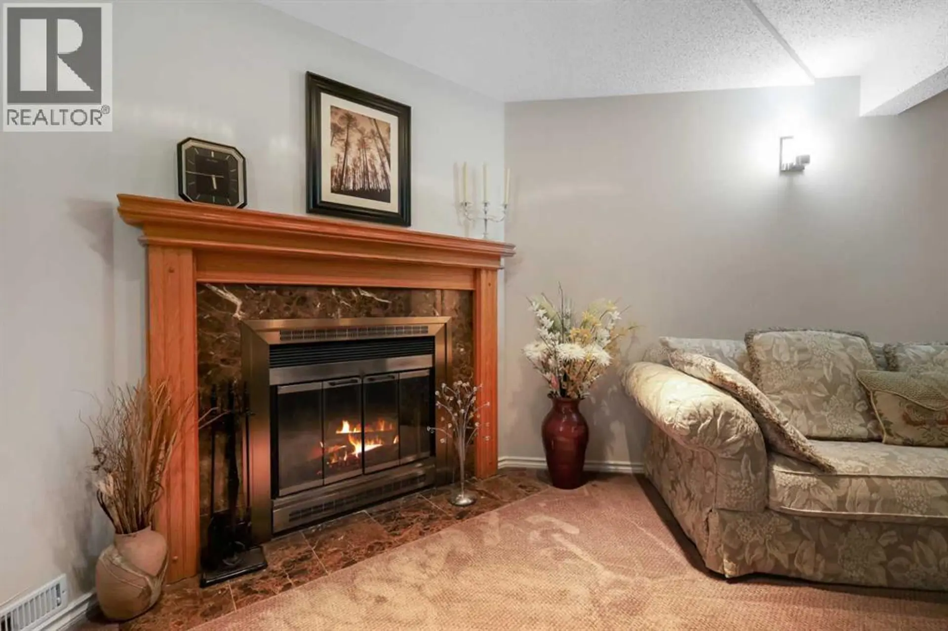 1296 Berkley Drive NW - Image 9