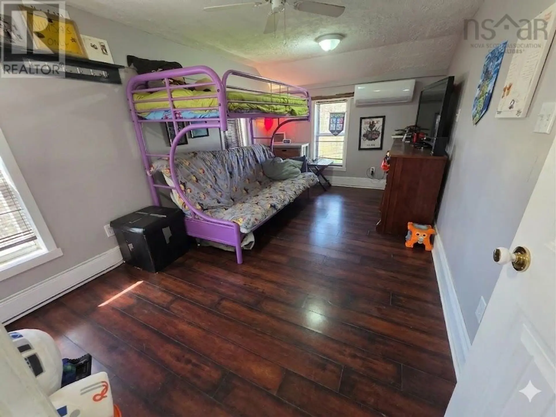 21 BALL PARK Road - Image 9