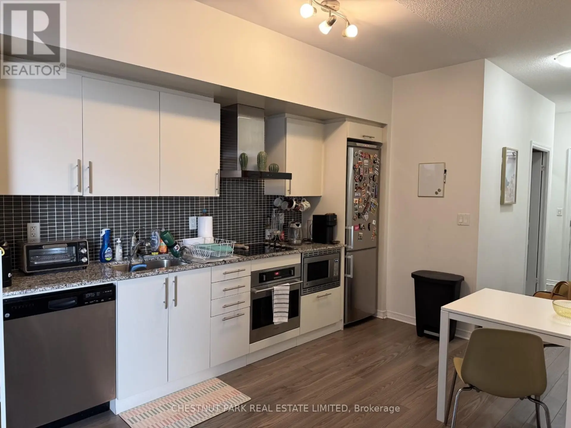#1711 352 FRONT STREET - Image 4