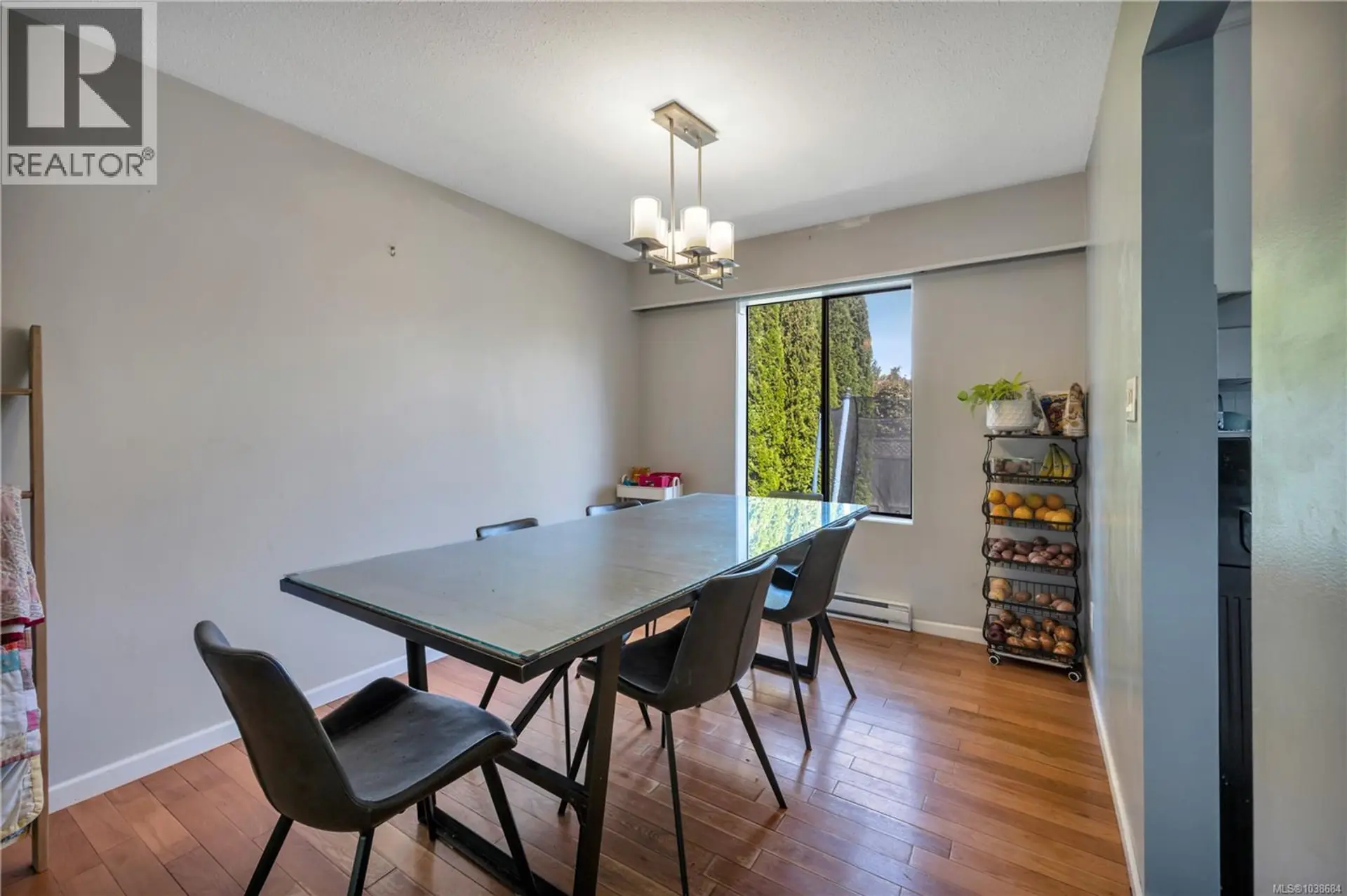 1591 Sharon Pl - Image 5